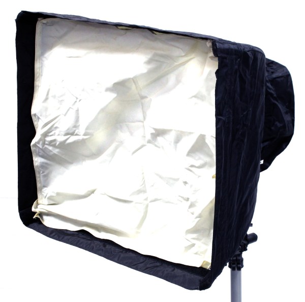 Calumet - Studio Lighting Softbox - 18x18x12"  with Universal mount ring