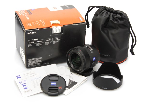Carl Zeiss 24mm f/2 Distagon T* ZA SSM Wide Angle Lens - Minolta / Sony Alpha Mount - Boxed - Near Mint