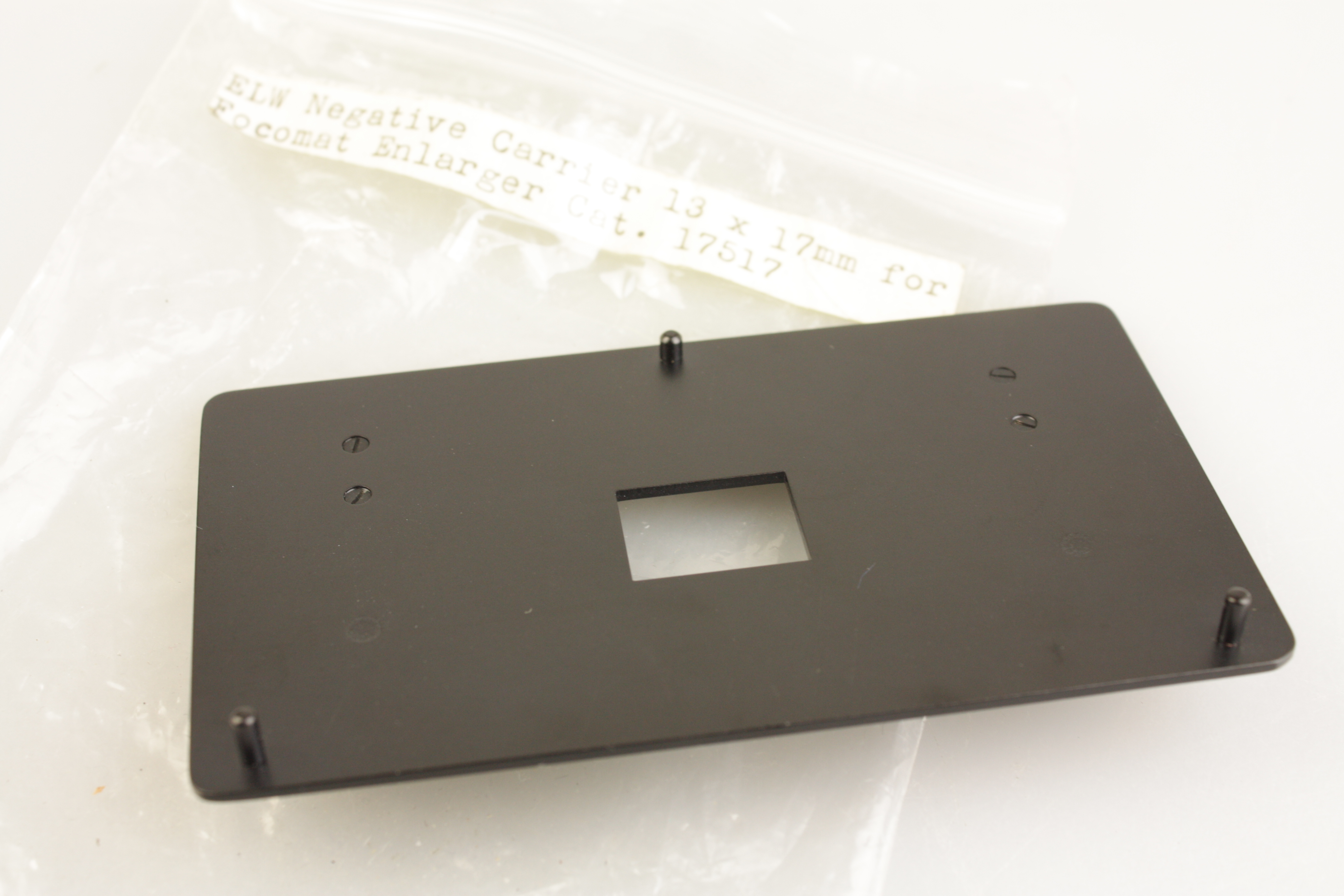 13x17mm NEGATIVE CARRIER for 16mm cameras on Leitz Valoy/Focomat 1/1c (17517) - Image 4