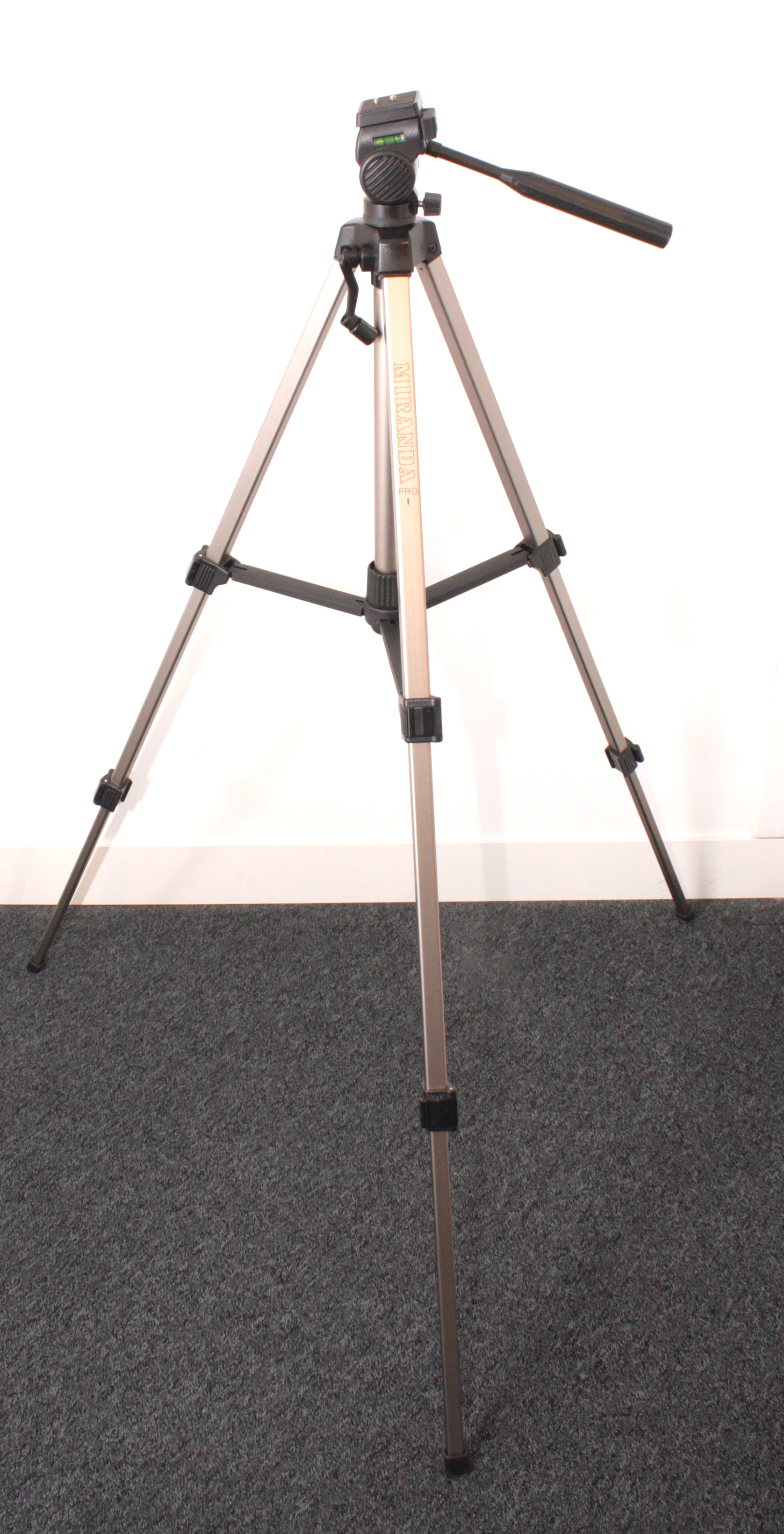Boxed Miranda Pro Extendable Tripod with Quick Release Plate - Image 6