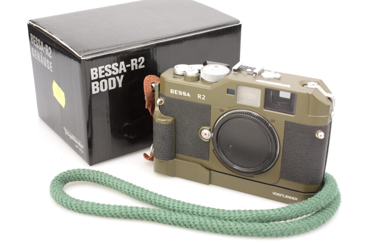 Voigtlander Bessa R2 (Olive) 35mm Rangefinder Camera -Boxed – with