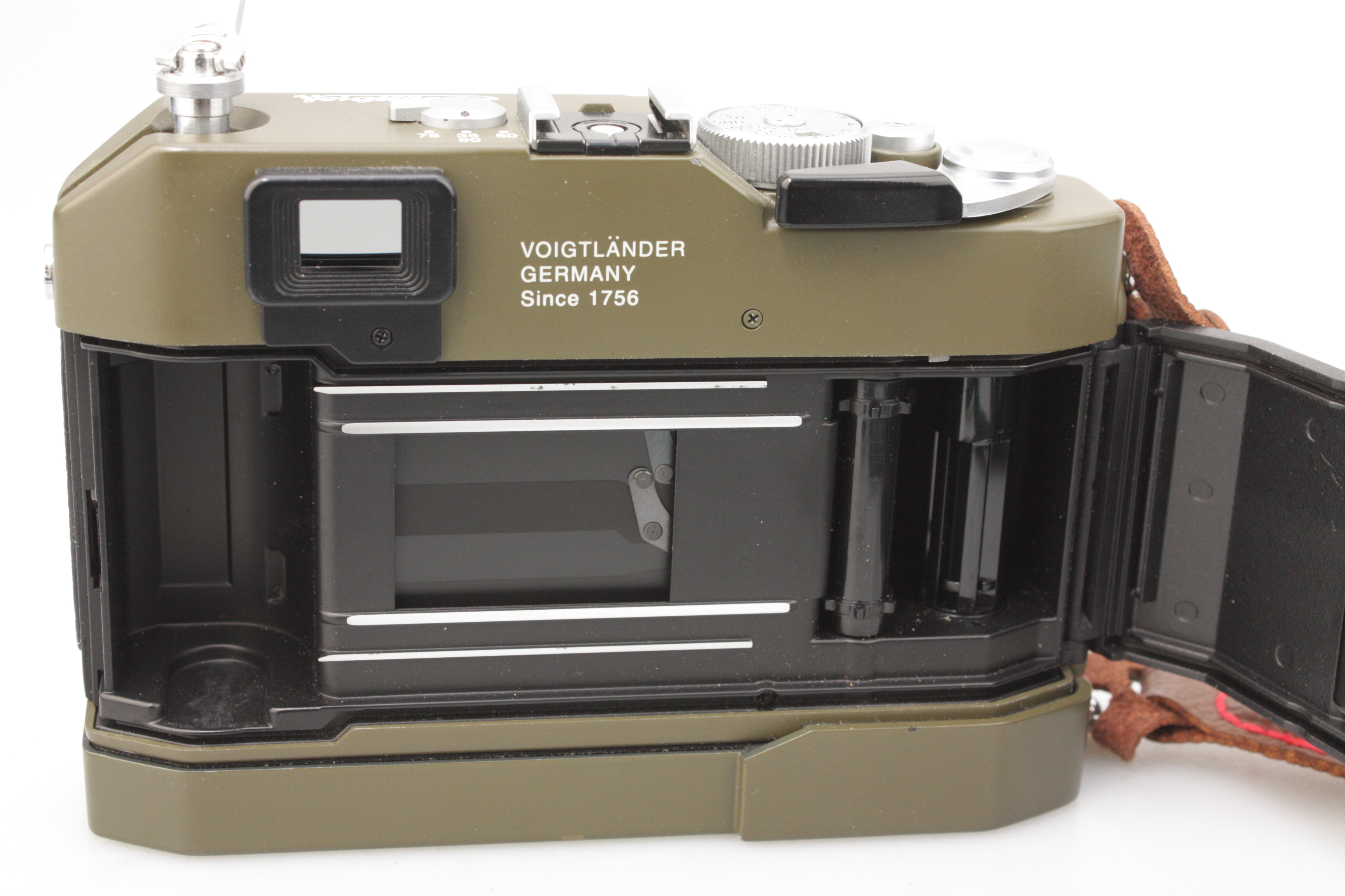 Voigtlander Bessa R2 (Olive) 35mm Rangefinder Camera -Boxed - with Rapid Winder - Image 9