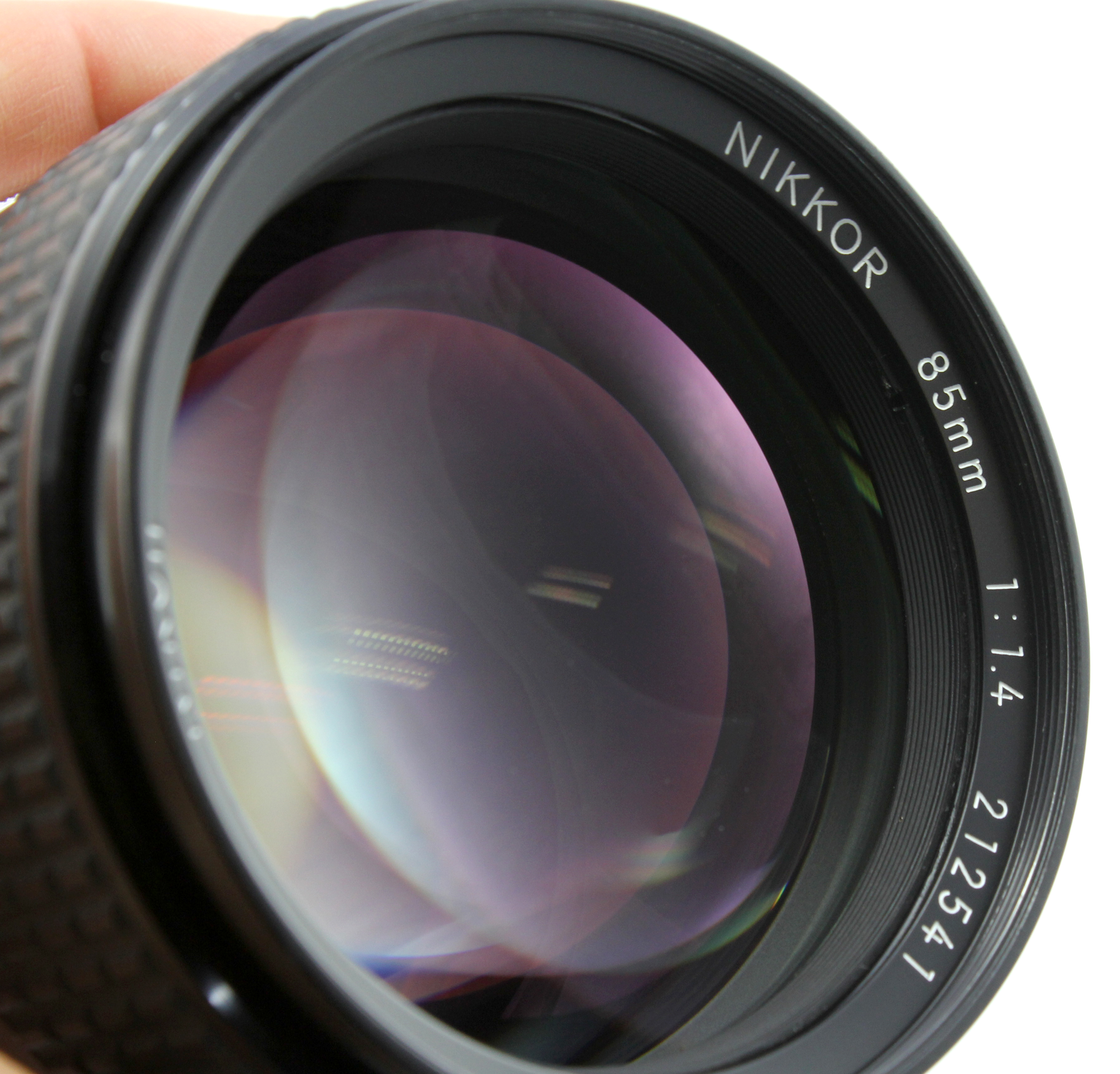 Nikon Nikkor 85mm f/1.4 AIS Prime Lens w/ HN-20 hood - Excellent Condition - Image 7