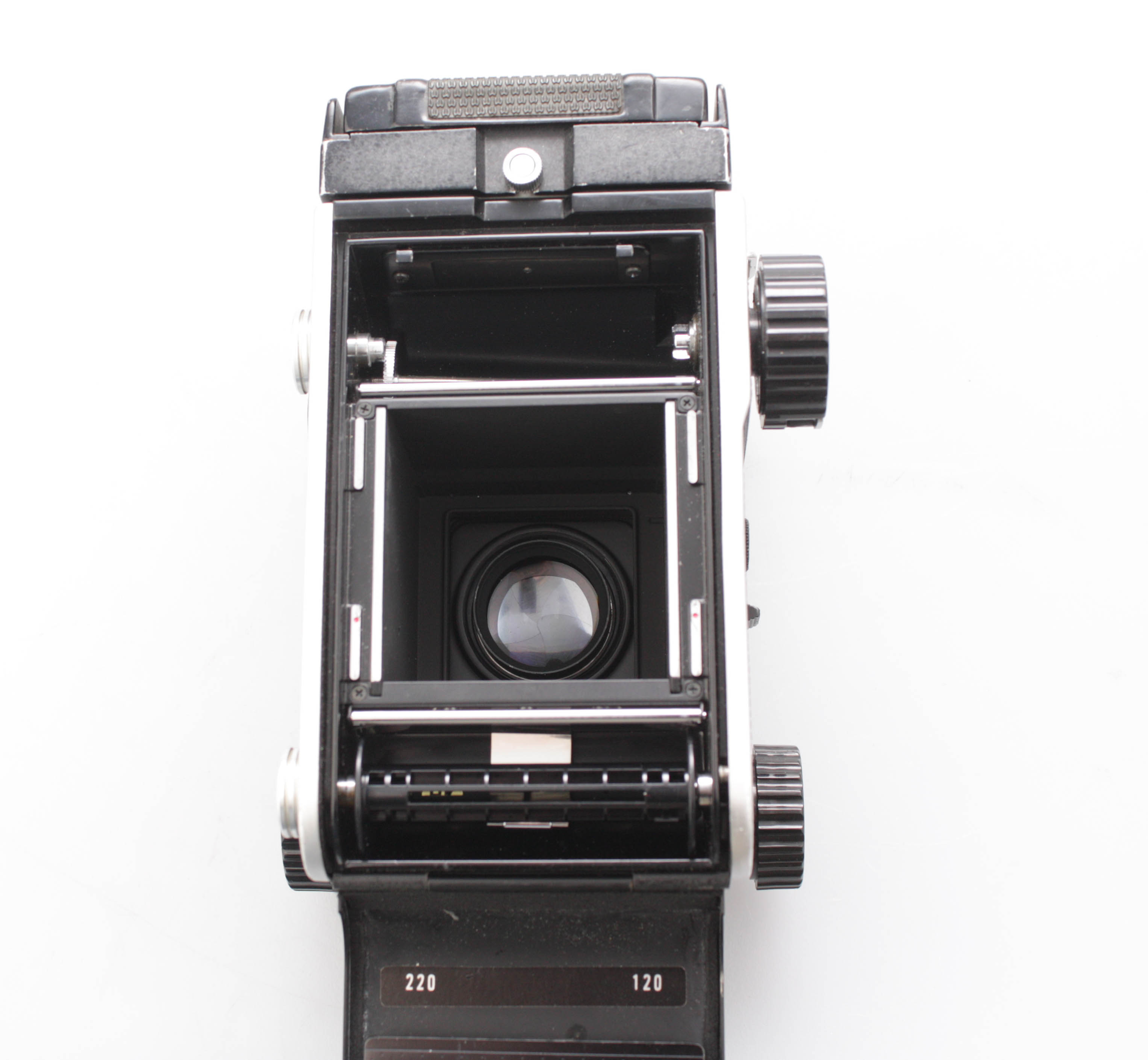 Mamiya C220 TLR Medium Format Camera 80mm f/2.8 Lens (Blue Dot) w/ cap & strap - Image 10