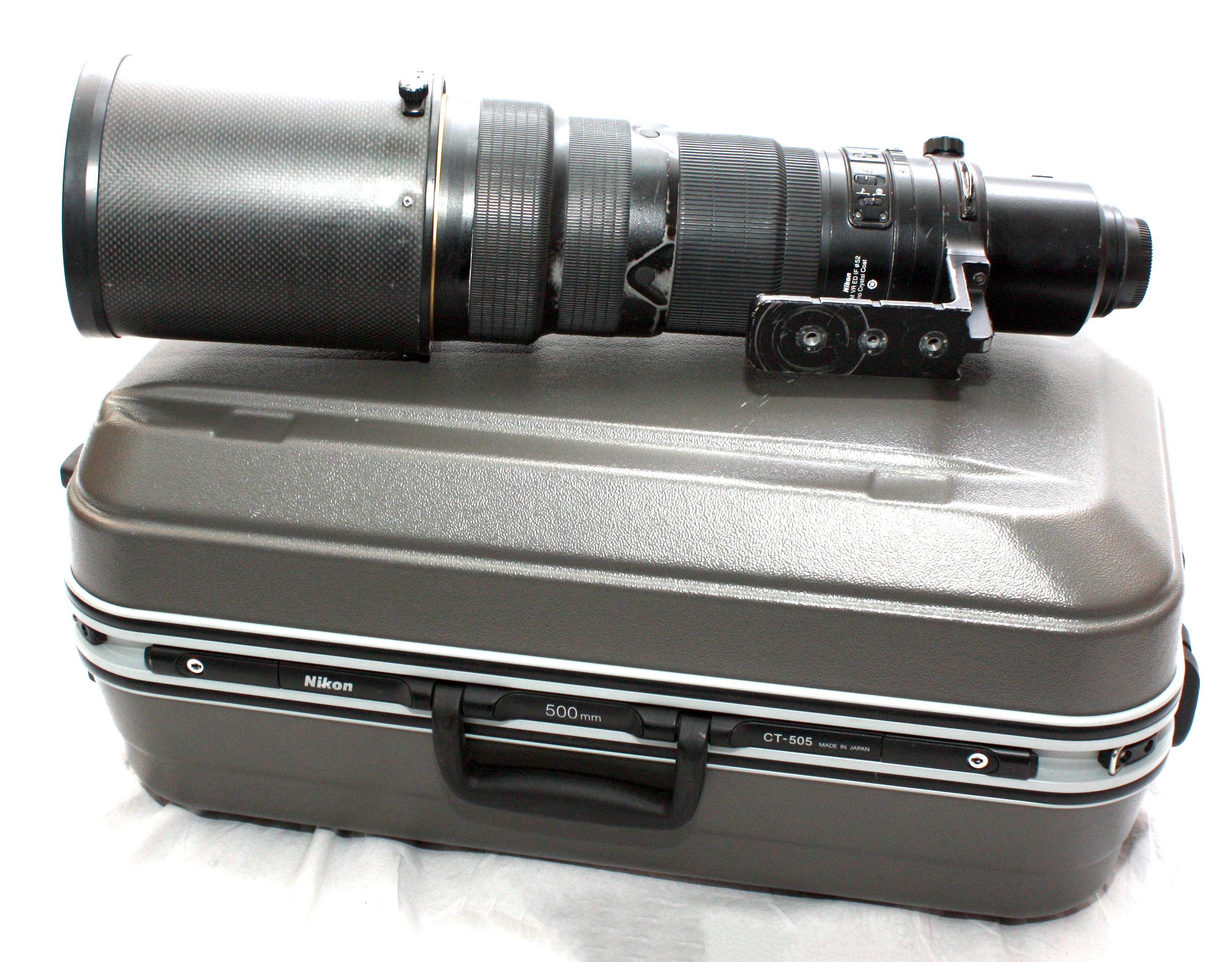 Nikon AF-S Nikkor 500mm f/4 G ED VR telephoto Lens w/ CT-505 hard carry case - Image 2