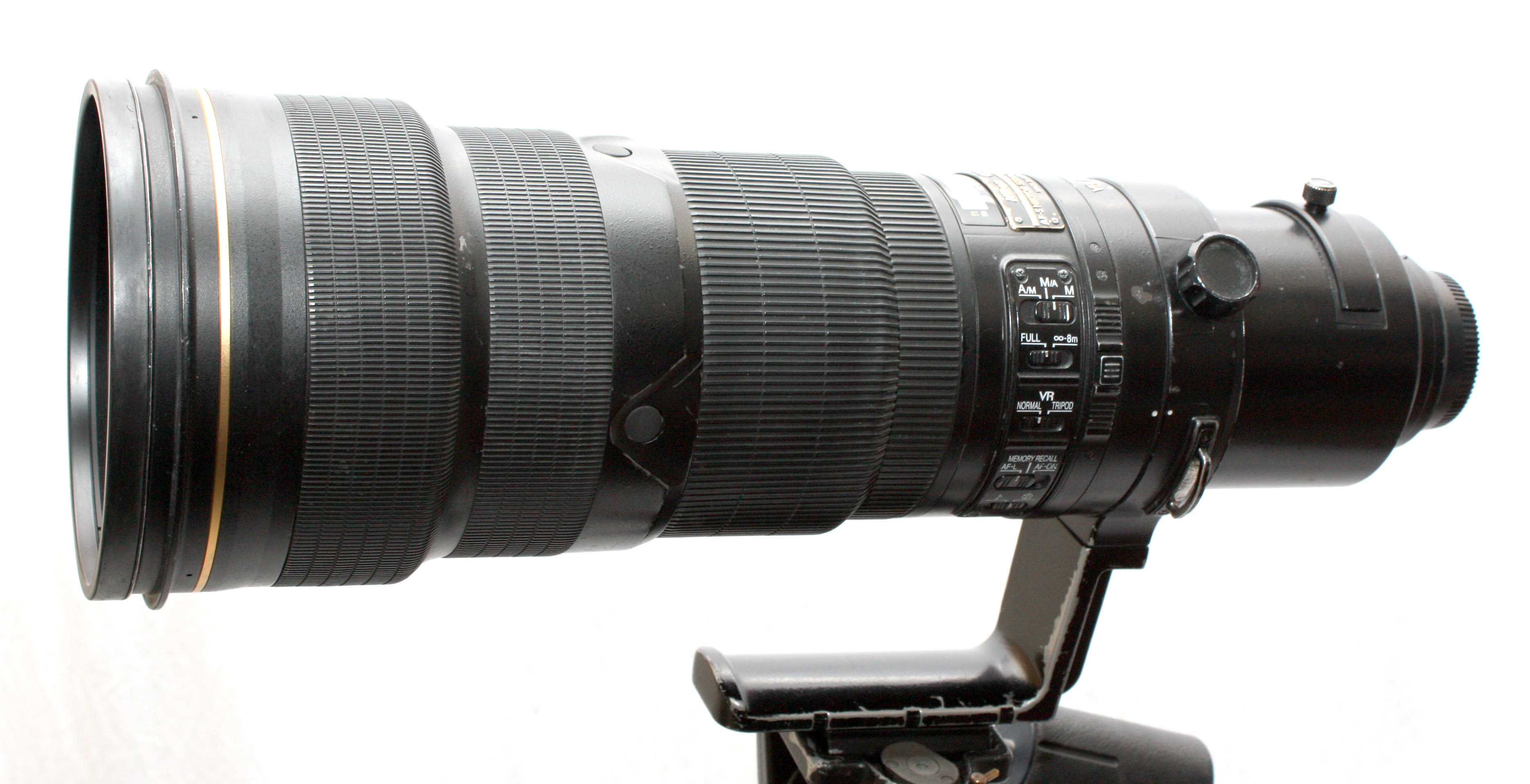Nikon AF-S Nikkor 500mm f/4 G ED VR telephoto Lens w/ CT-505 hard carry case - Image 6