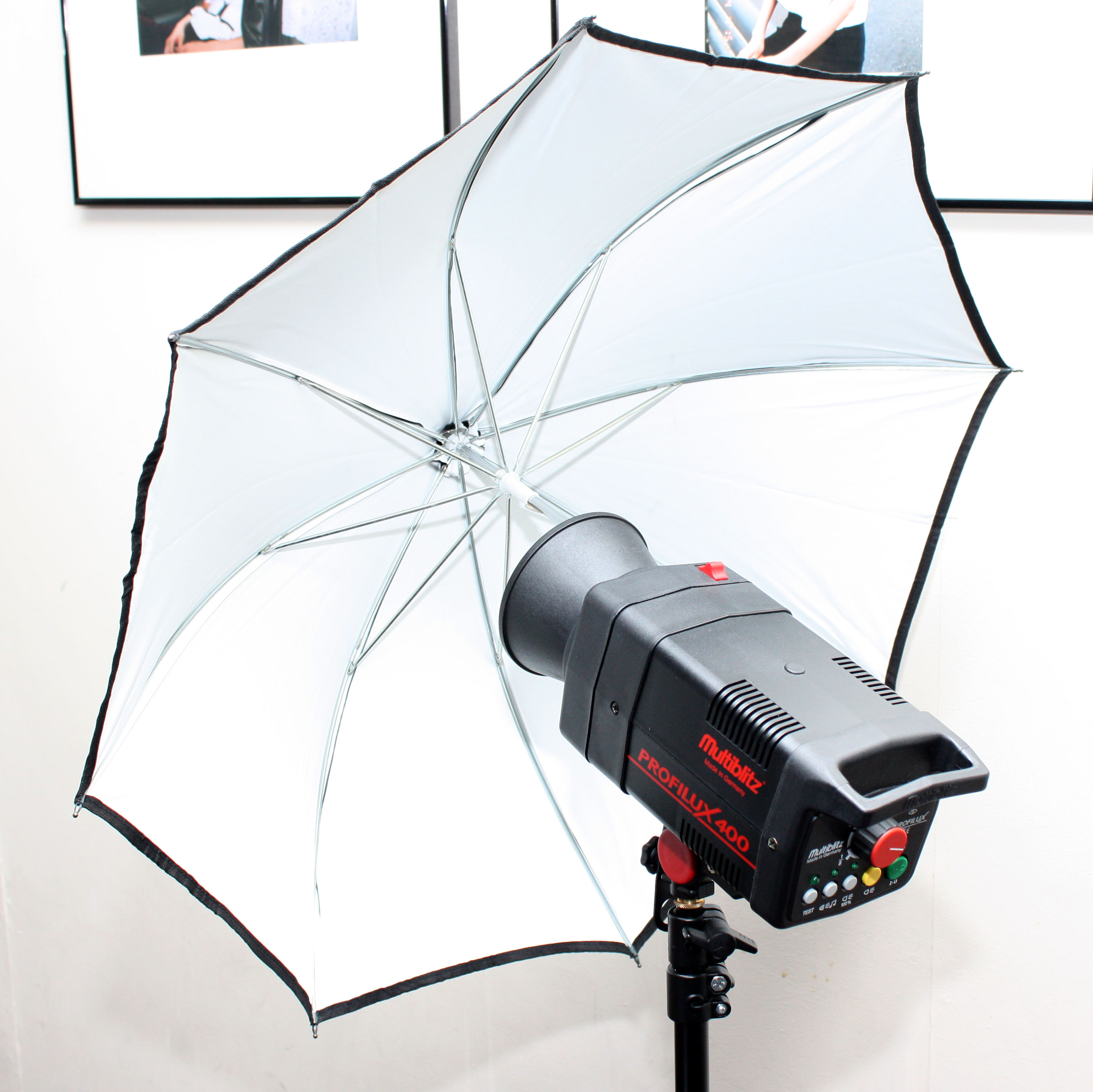 Multiblitz Profilux 400 2-Head Twin Brolly Flash Kit in Case w/ radio trigger set - Image 2