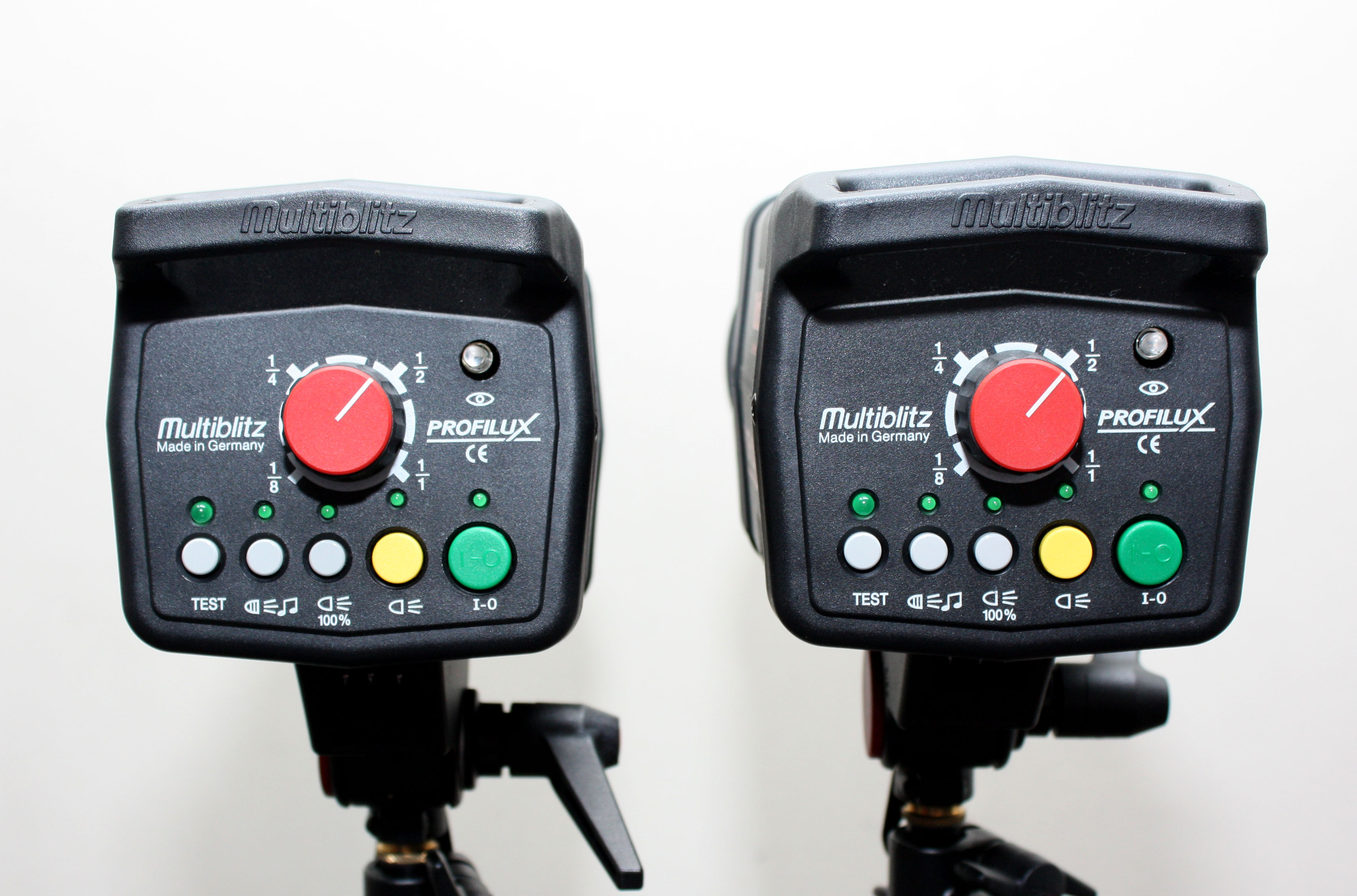 Multiblitz Profilux 400 2-Head Twin Brolly Flash Kit in Case w/ radio trigger set - Image 6
