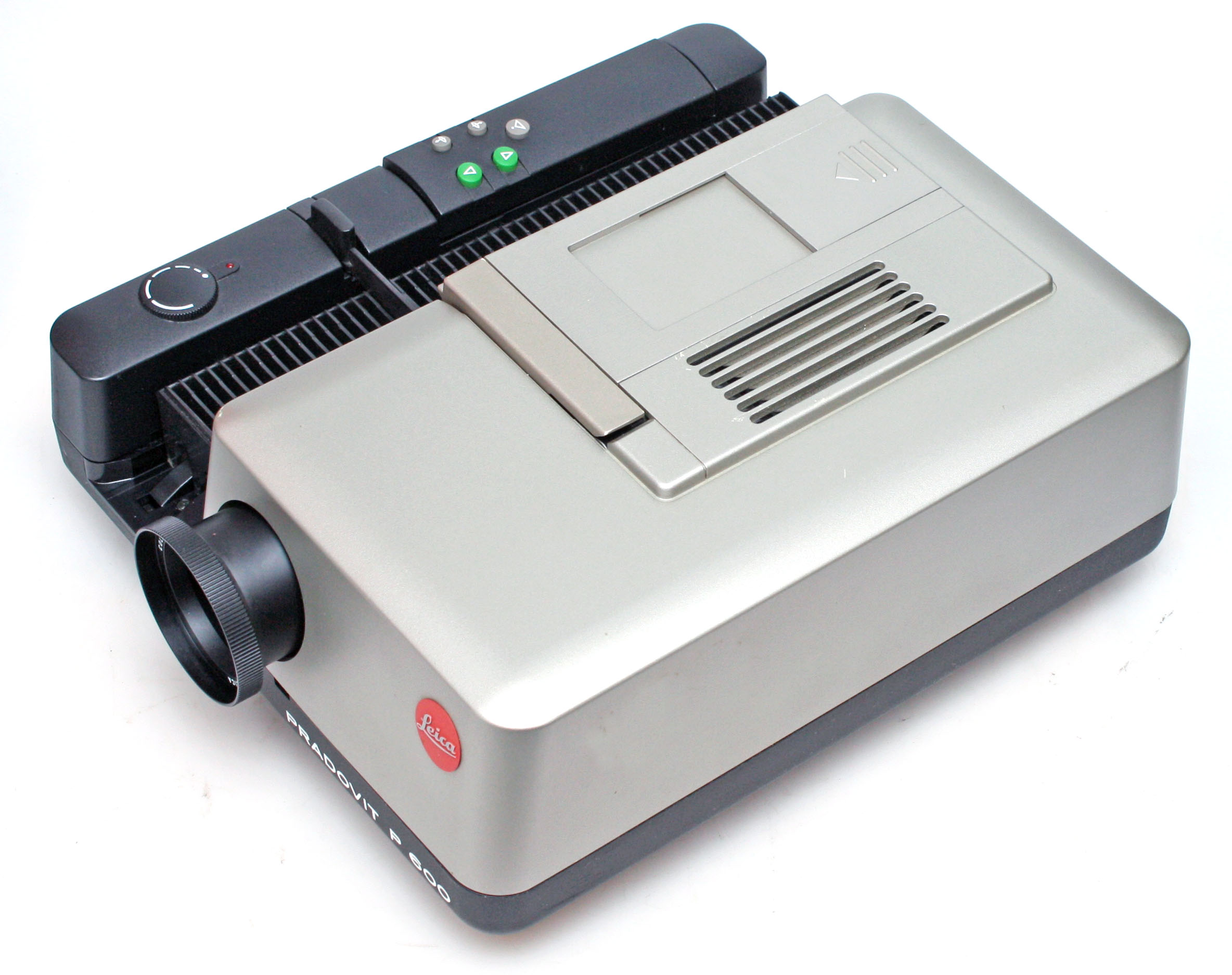 Leica Pradovit P 600 P600 AutoFocus 35mm Slide Projector with 90mm f2.5 Leica Lens - Image 3