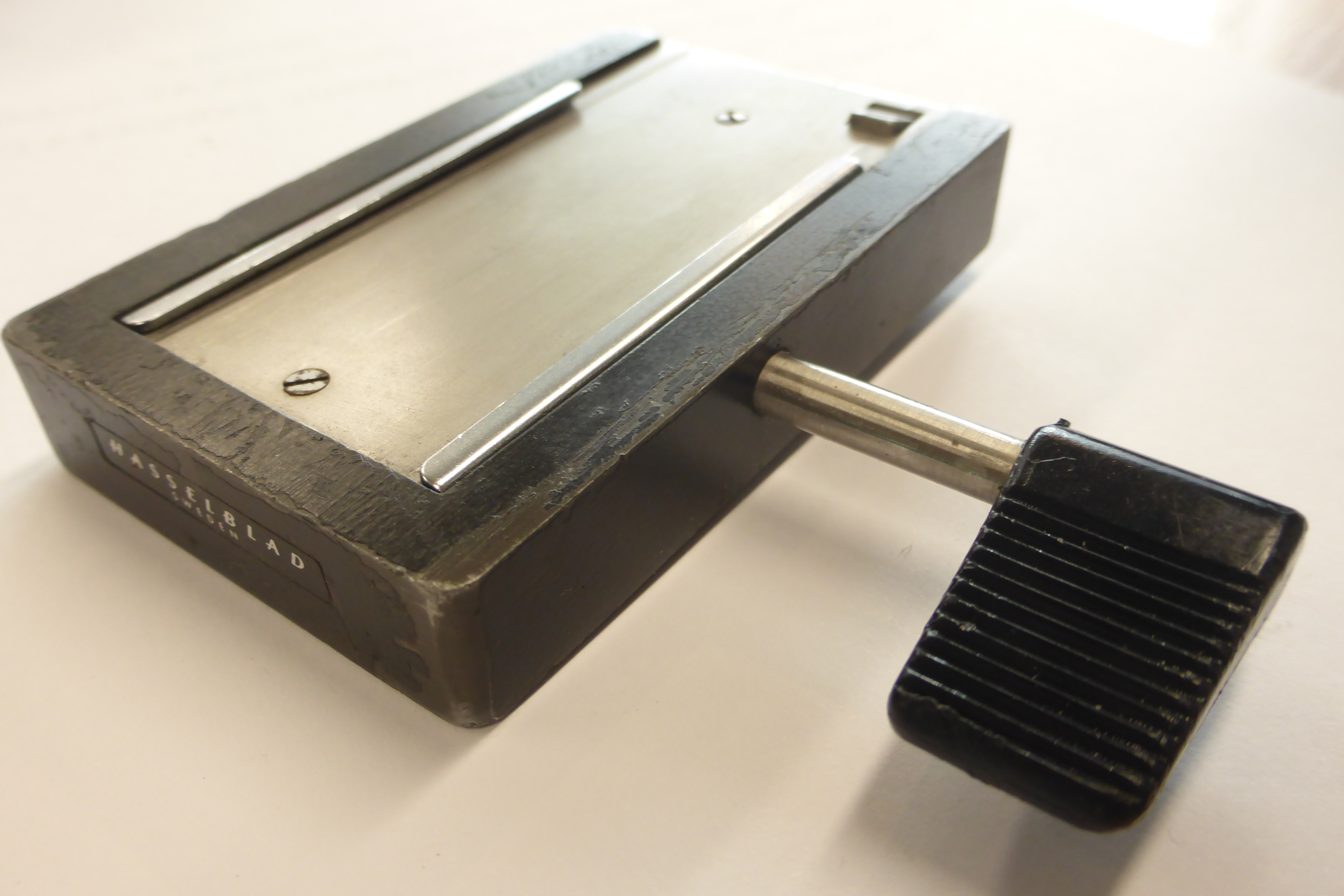 Genuine Hasselblad Tripod Quick release plate - for V series cameras - Image 5