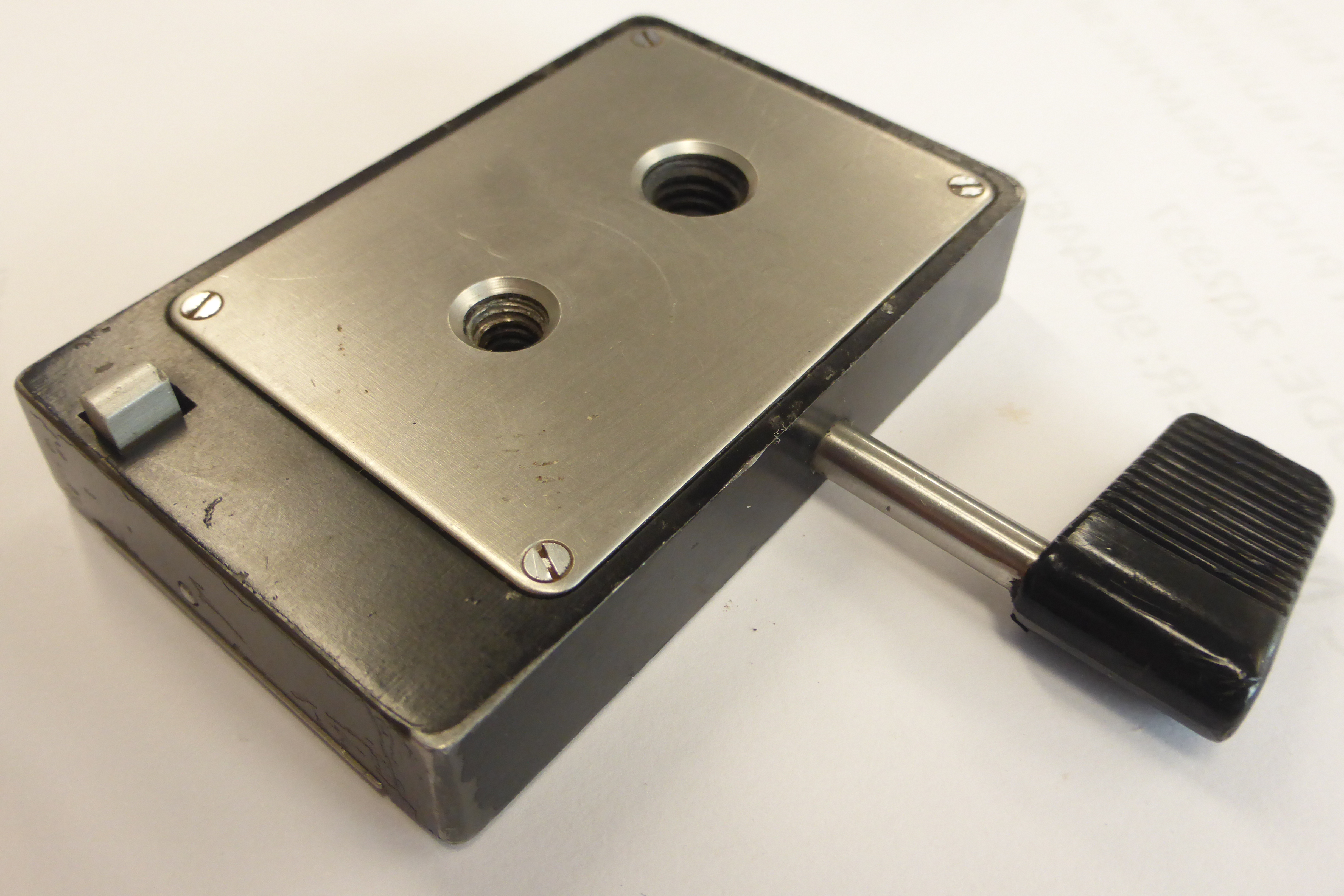 Genuine Hasselblad Tripod Quick release plate - for V series cameras - Image 3