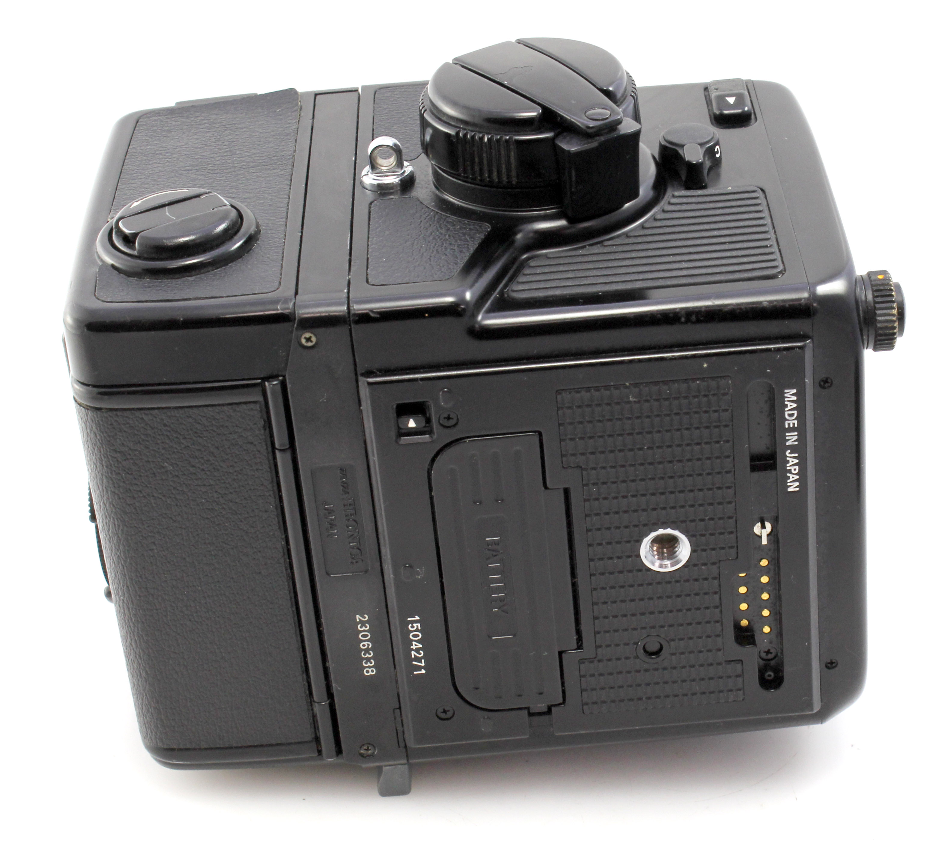 Bronica SQ-Ai 6×6 Camera Body, w/ 120 Film Back & Waist Level