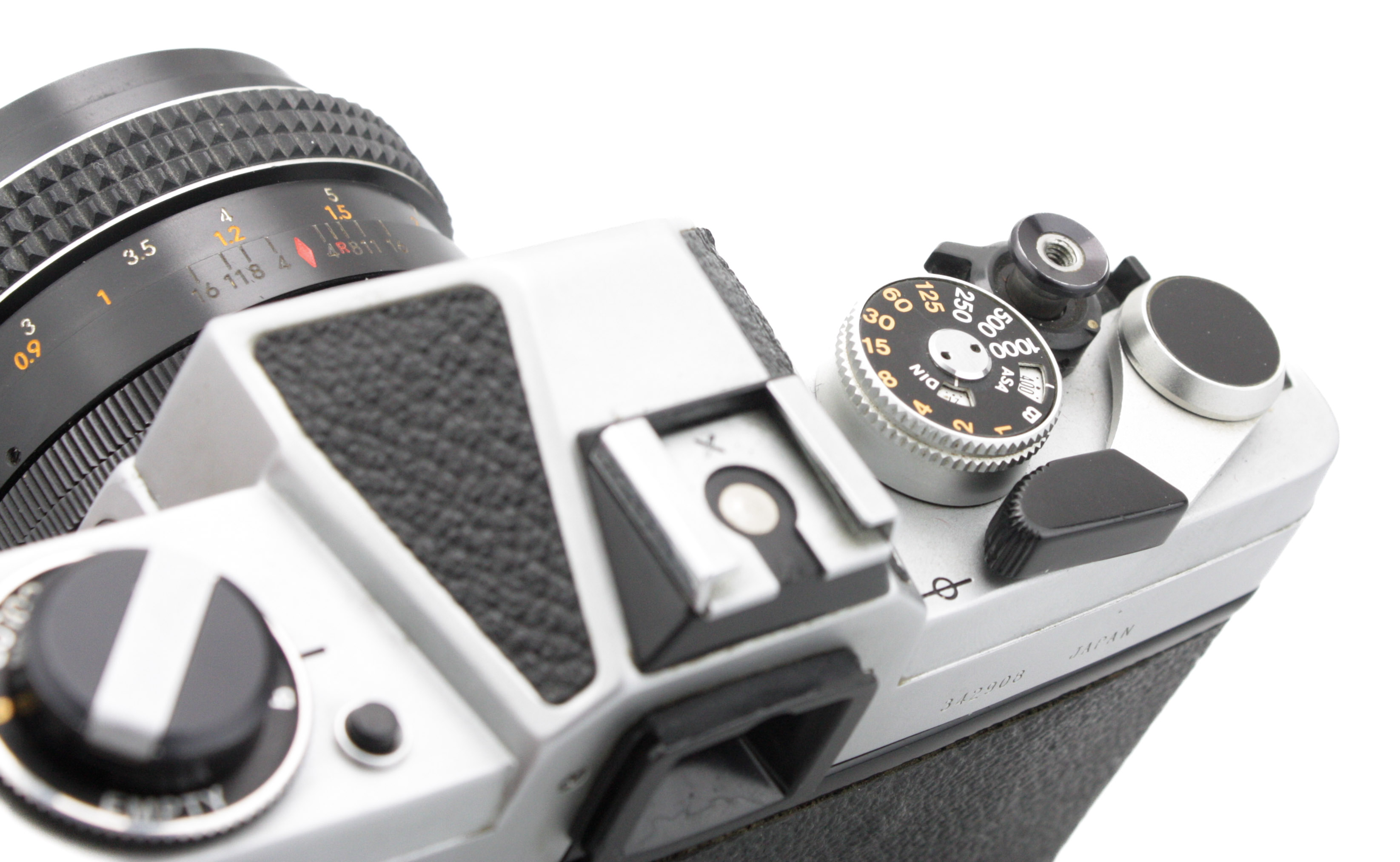 Chinon CX II 35mm SLR Camera Kit with Chinon 55mm f/1.7 , Helios 135mm f/2.8 - Image 9