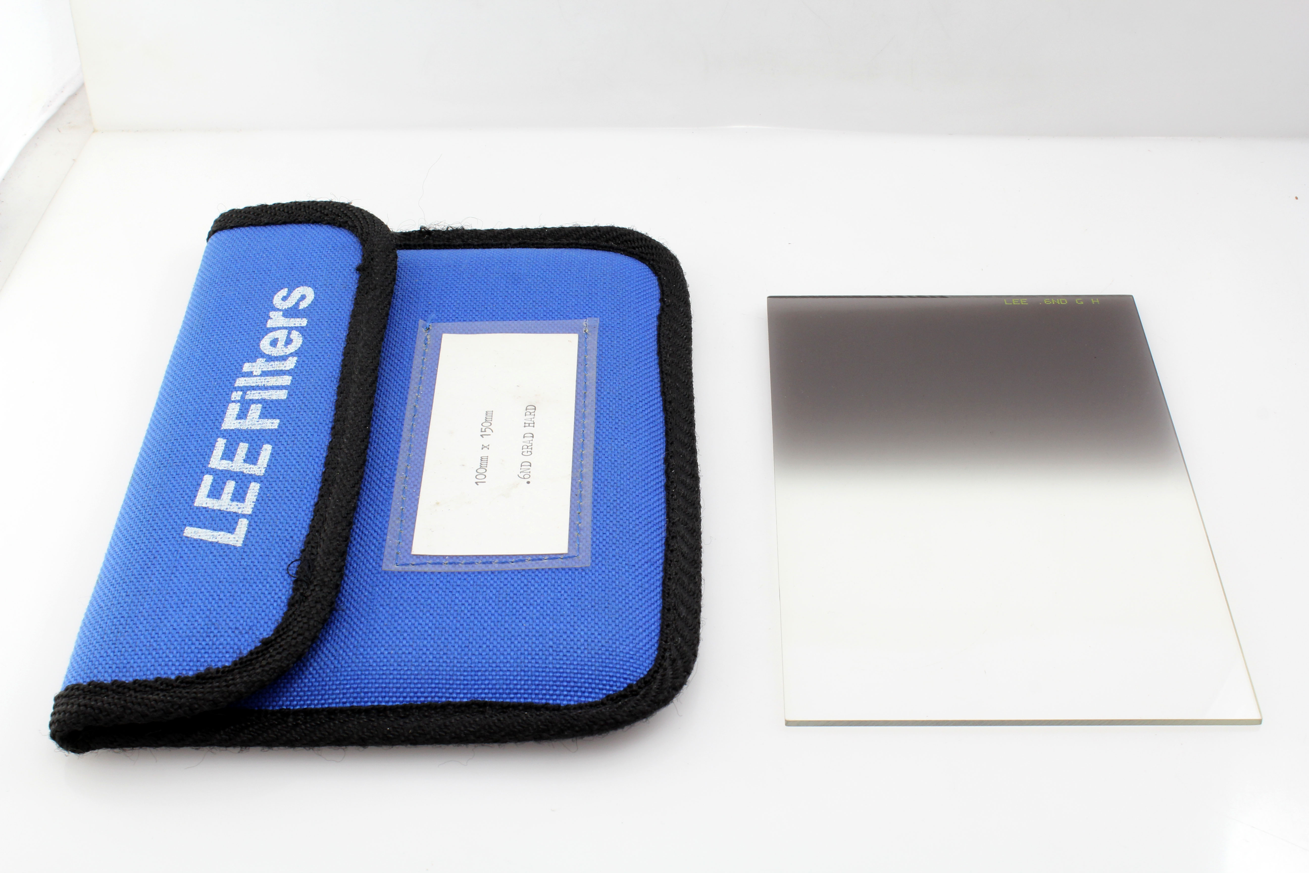 Lee 100x150mm 0.6ND Hard Grad - 2 Stop Graduated Neutral Density Filter