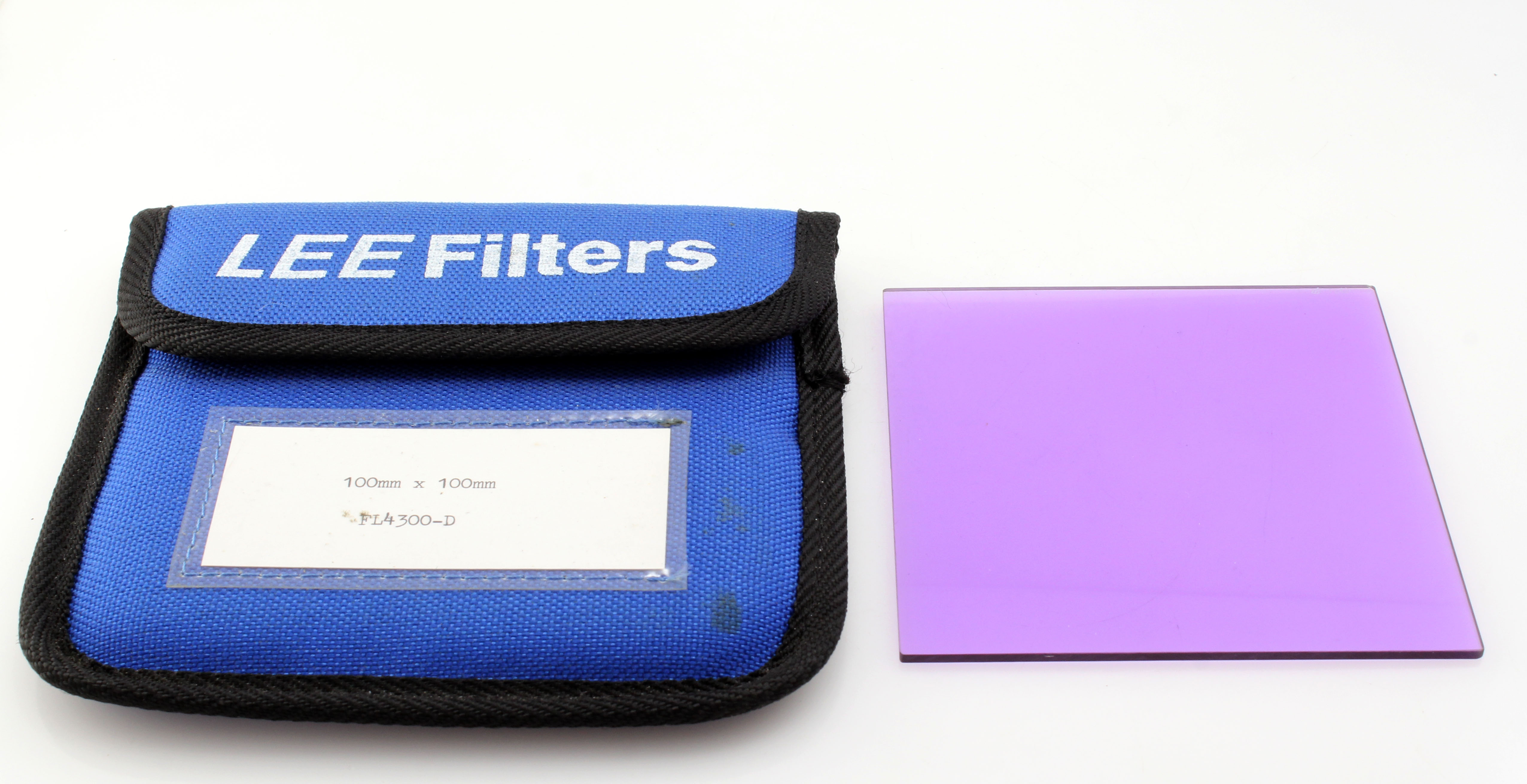 Lee Filters FL4300-D 100x100mm Flourescent Correction Standard Filter