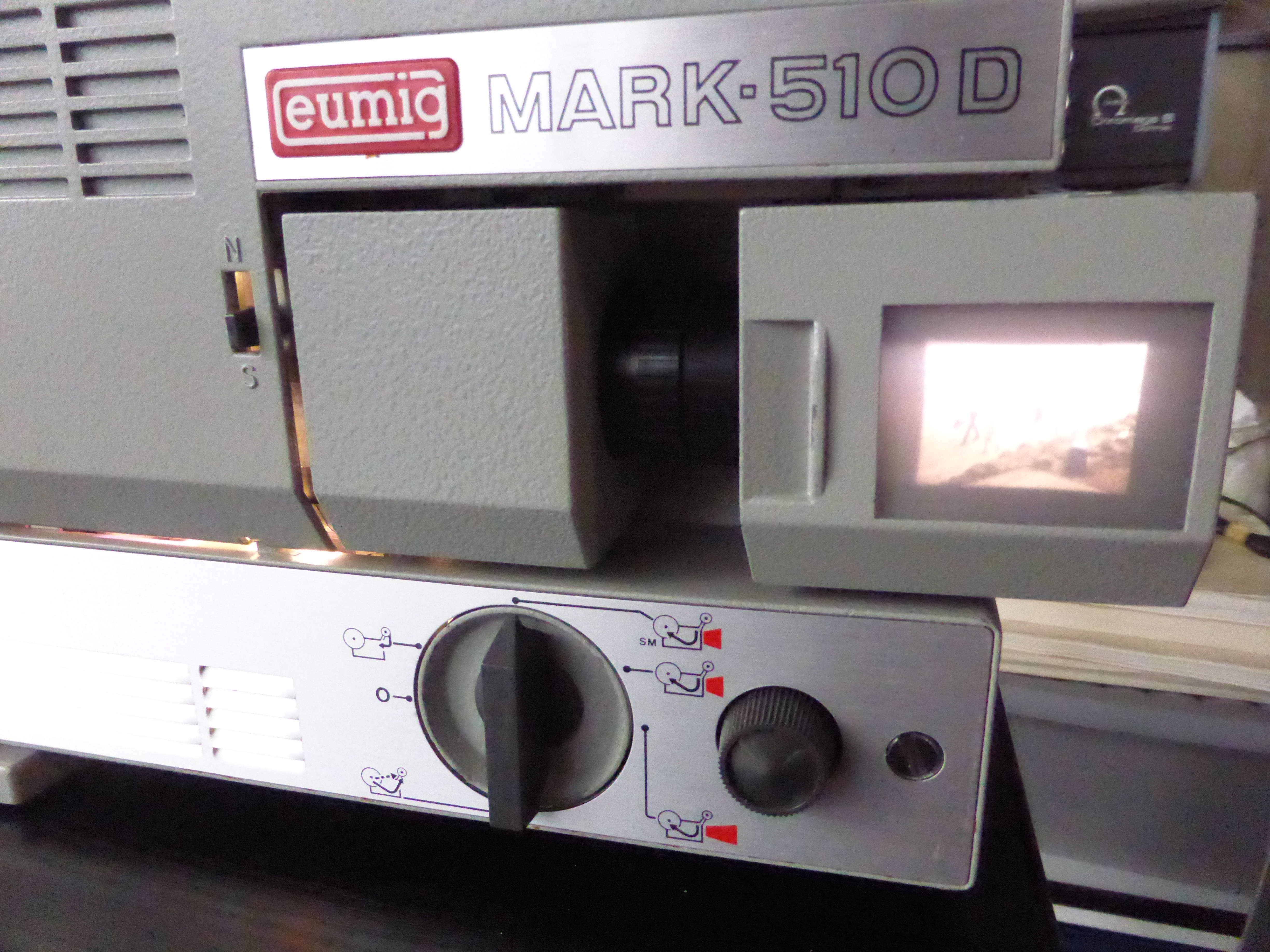 Eumig Mark 510D Super-8 Projector - Boxed - Image 6
