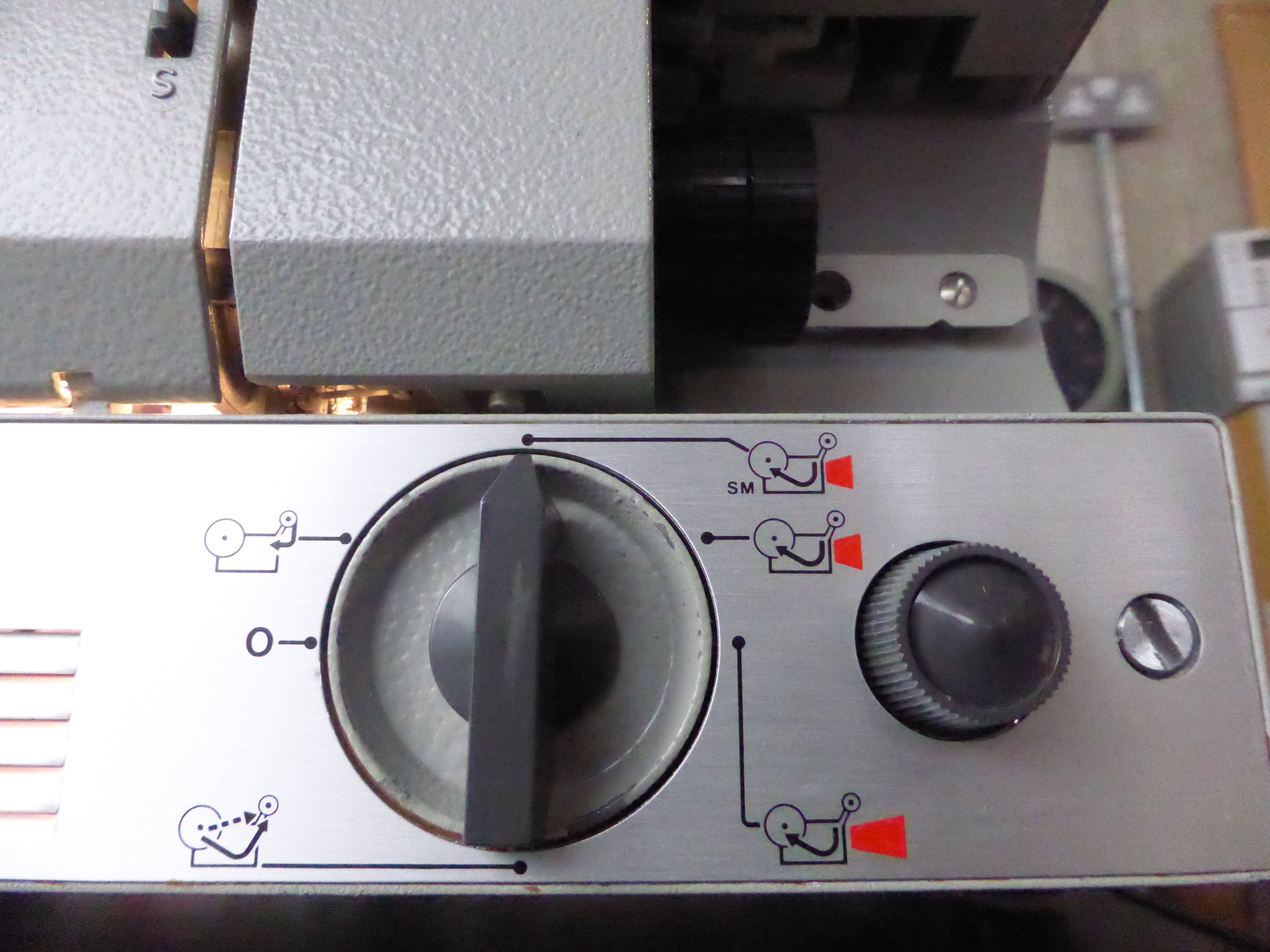 Eumig Mark 510D Super-8 Projector - Boxed - Image 8