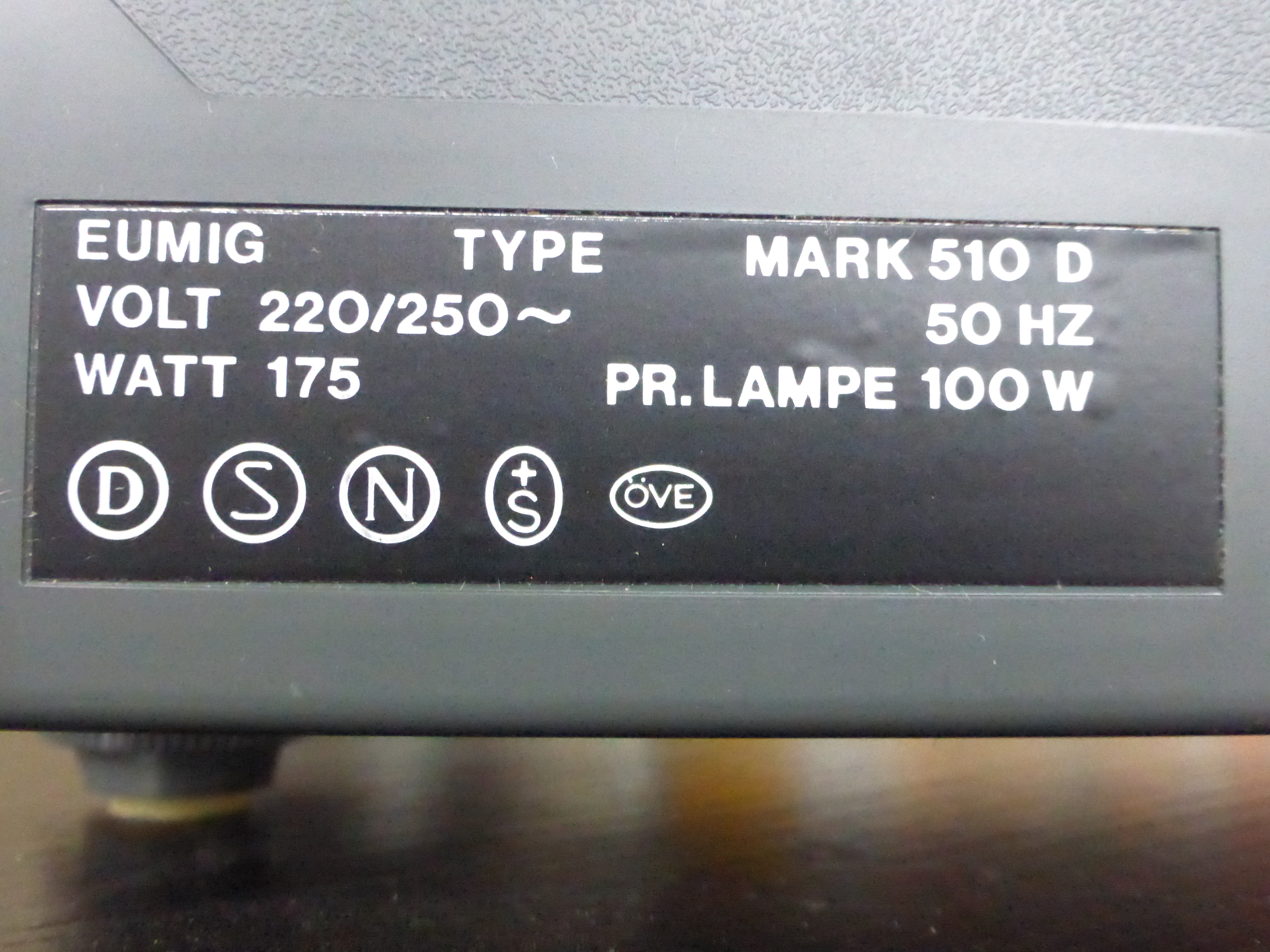 Eumig Mark 510D Super-8 Projector - Boxed - Image 13