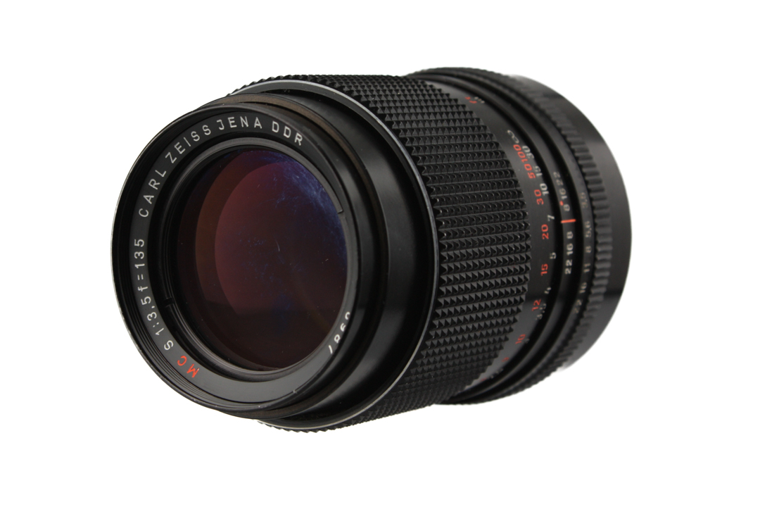 Carl Zeiss Jena MC Sonnar 135mm f3.5 Lens - Manual Focus M42 (42mm) screw mount