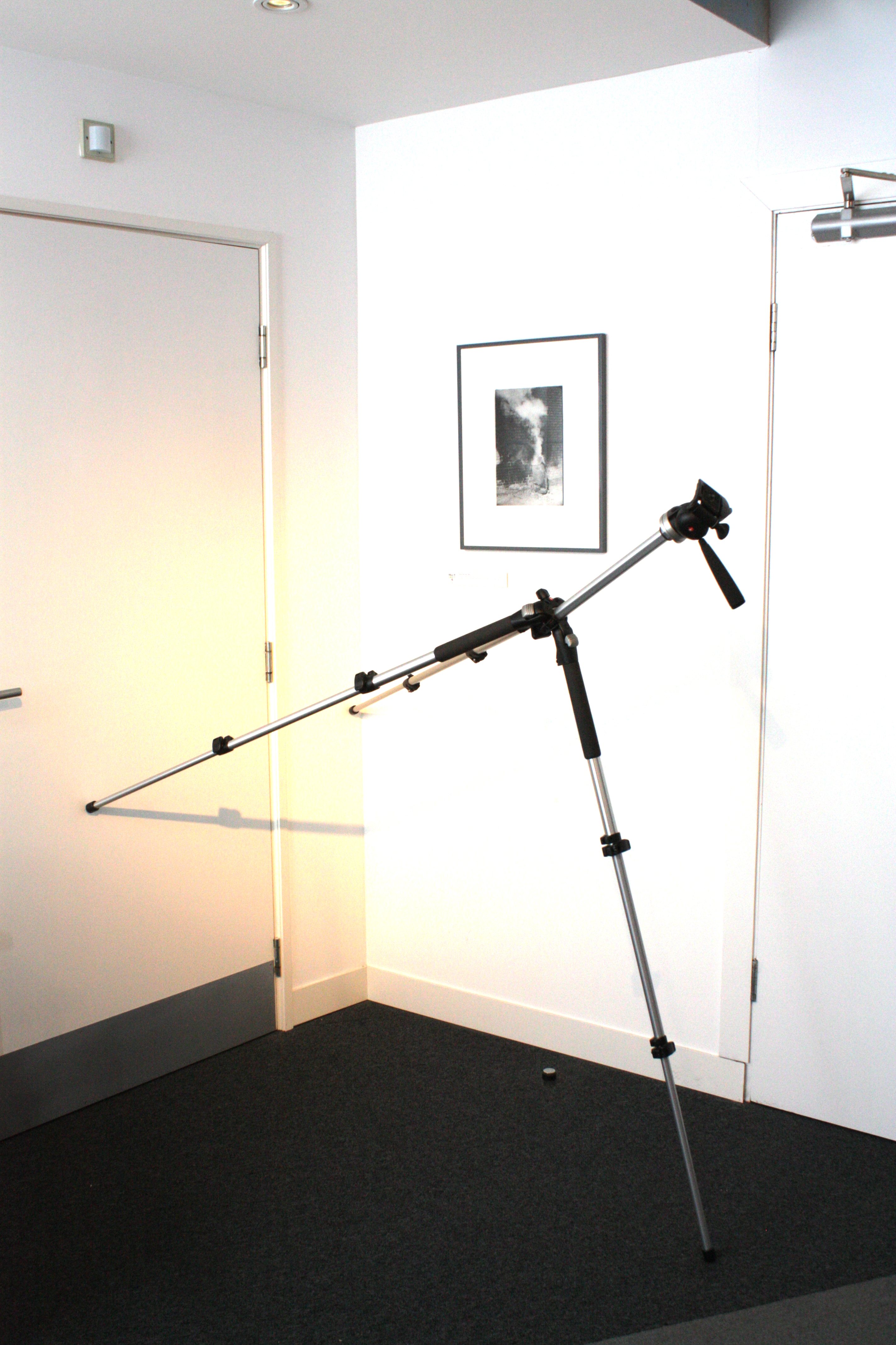 Silver Manfrotto 190CL Professional Tripod 3-Section - Image 2