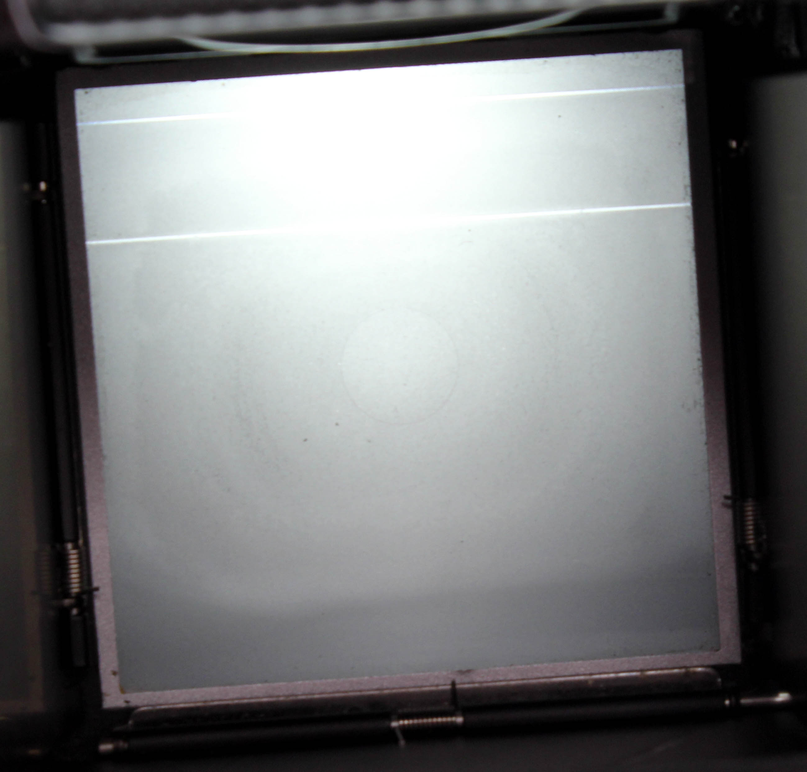 Mamiya C220 TLR Medium Format Camera with 80mm f/2.8 Lens (Blue Dot) - Image 5