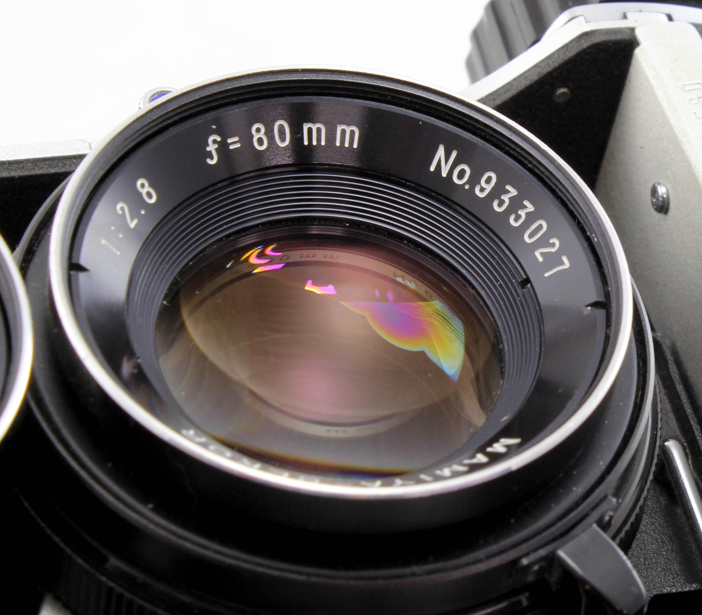 Mamiya C220 TLR Medium Format Camera with 80mm f/2.8 Lens (Blue Dot) - Image 9