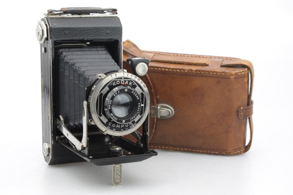 Kodak Art Deco Six-20 (620) folding Camera with 105mm f/4.5 Antistigmat
