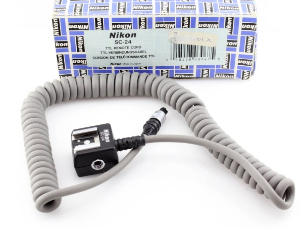 Nikon SC-24 TTL off camera Remote Flash Cord 1.5M - Mint condition, boxed