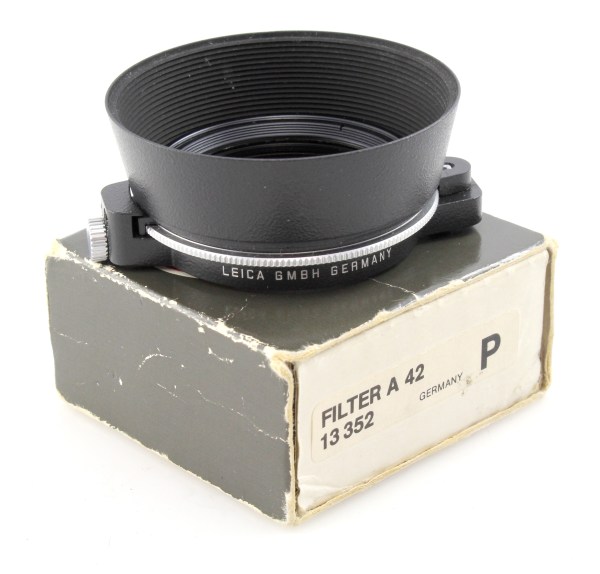 Genuine boxed LEITZ WETZLAR Polarising filter 13352 POOTR hood 42mm - excellent condition
