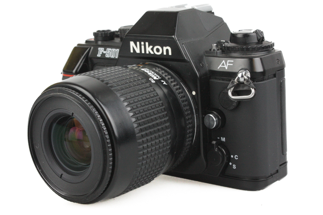 Nikon F-501 35mm SLR Camera + MF-19 Back + Nikon 35-80mm f4-5.6 AF-D - Image 3