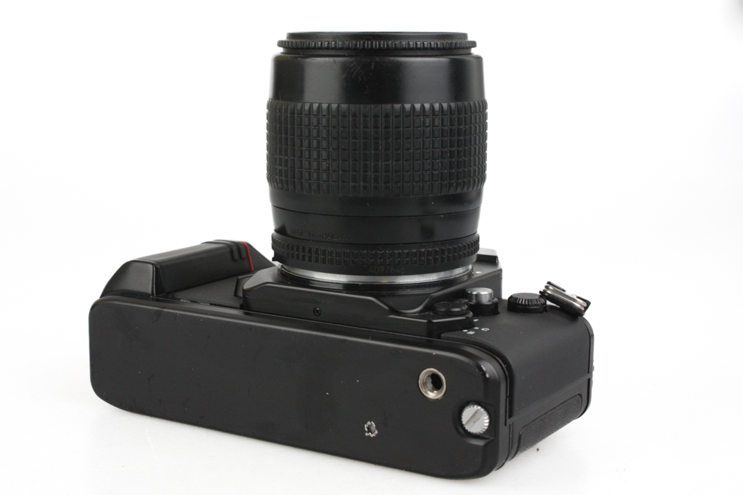 Nikon F-501 35mm SLR Camera + MF-19 Back + Nikon 35-80mm f4-5.6 AF-D - Image 4