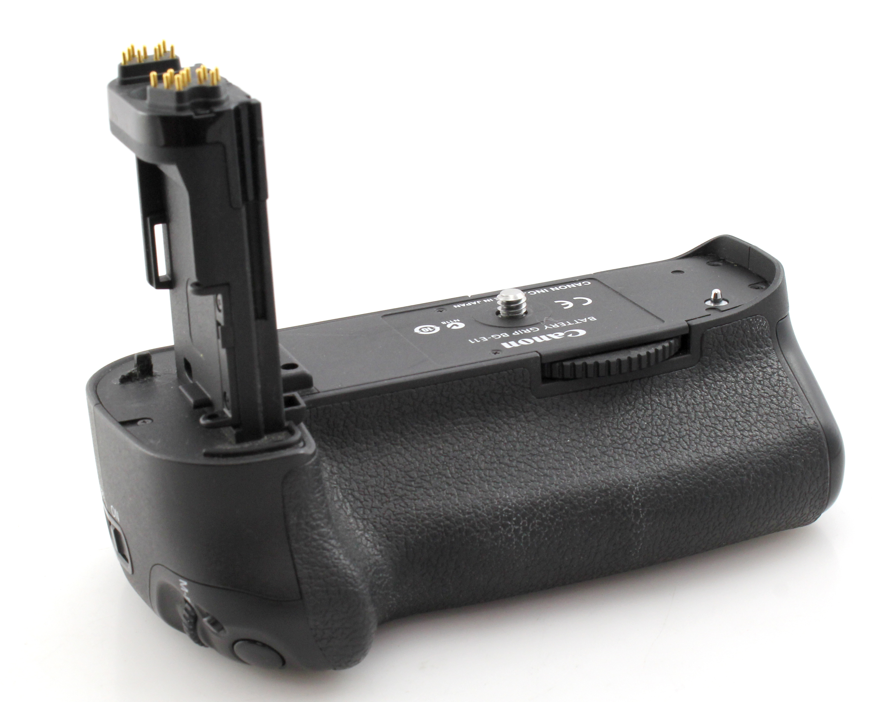 Canon BG-E11 battery grip for Canon 5D Mk III - good condition - Image 3