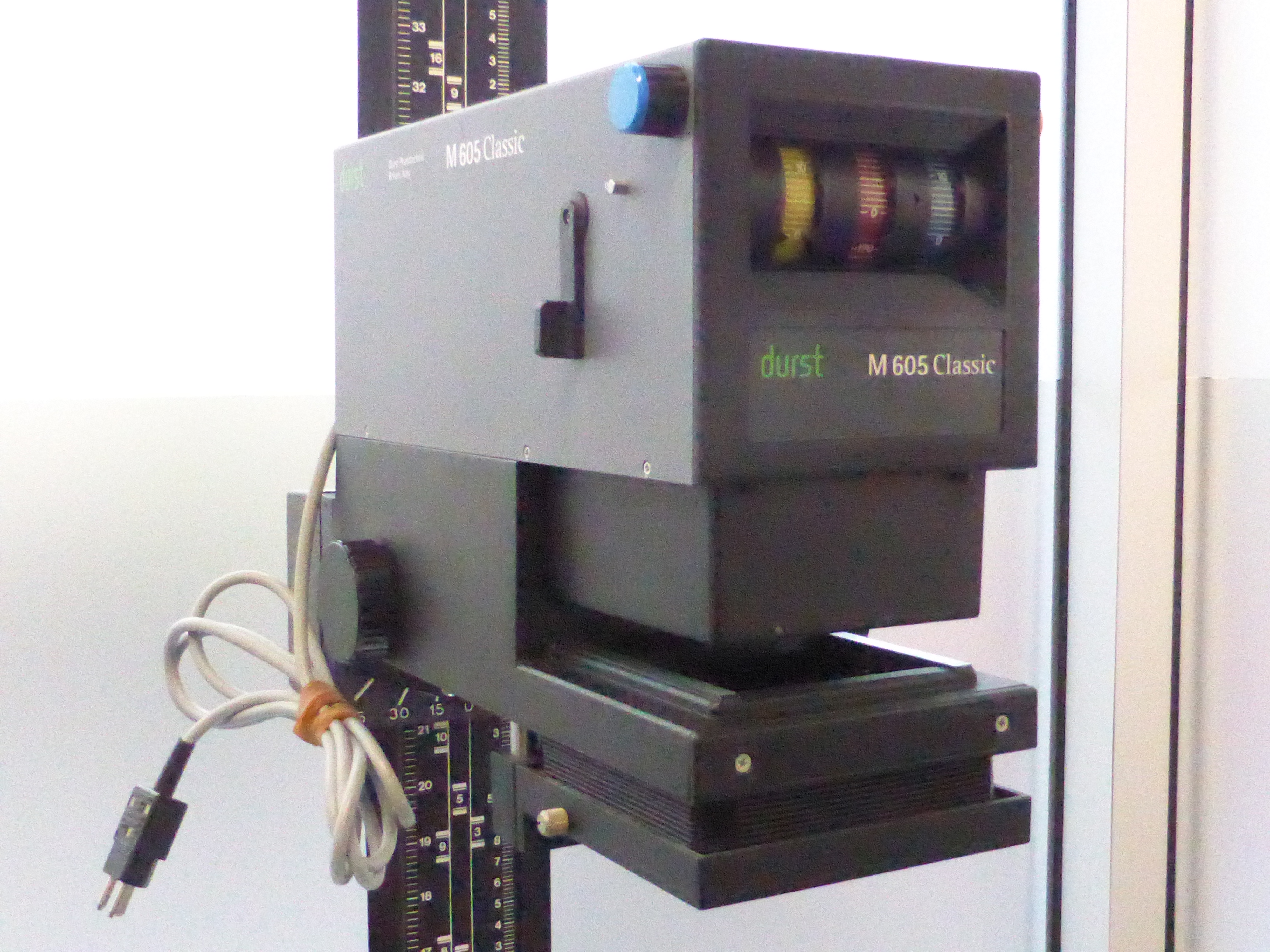 Classic Durst M605 Colour & B/W ENLARGER 6x7 6x6 & 35mm Nikon lens - Image 2