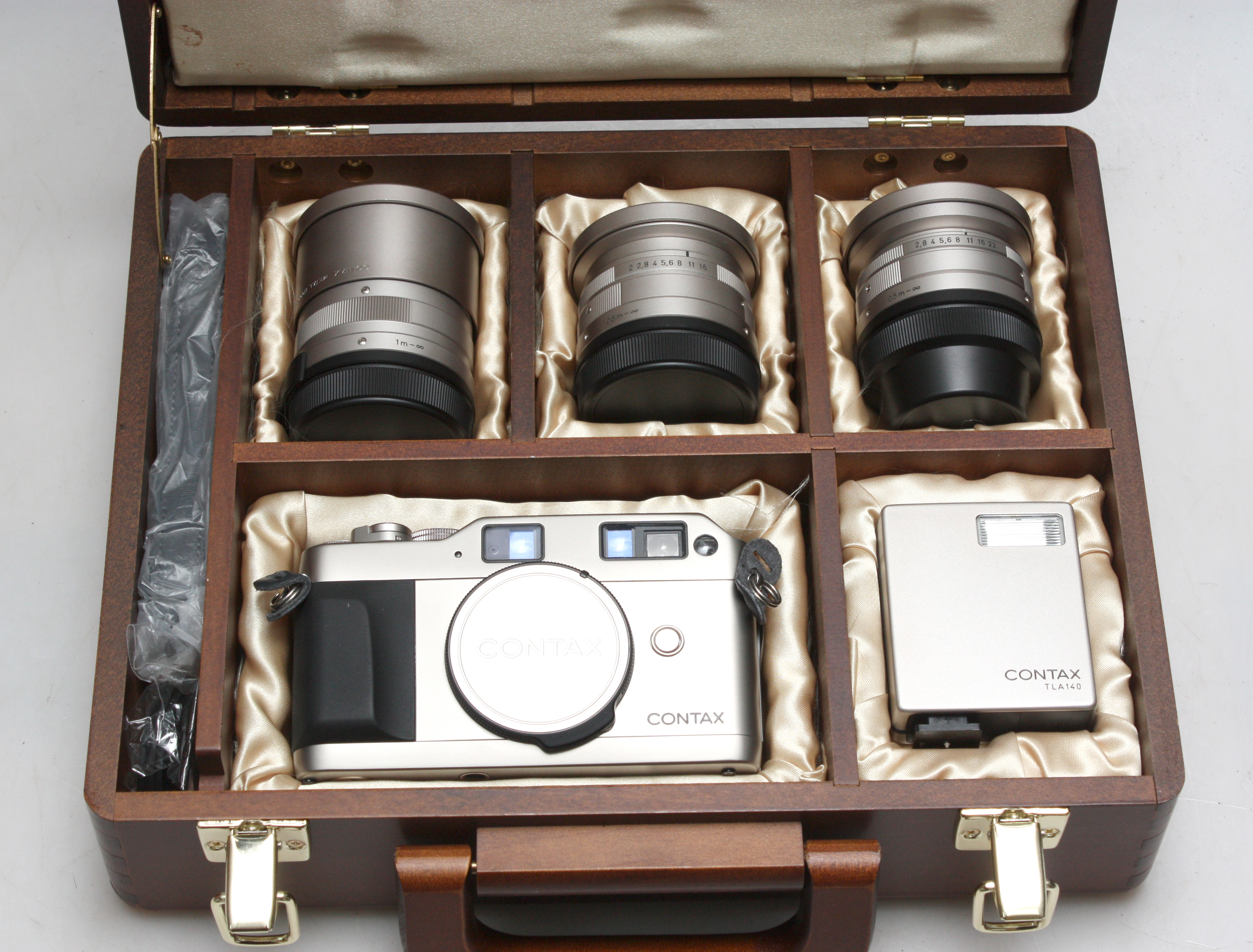 CONTAX G1 レンズ2本/TLA140セット ROM改造済 グリーンラベル Contax G1 20th anniversary complete boxed set – green label, 3