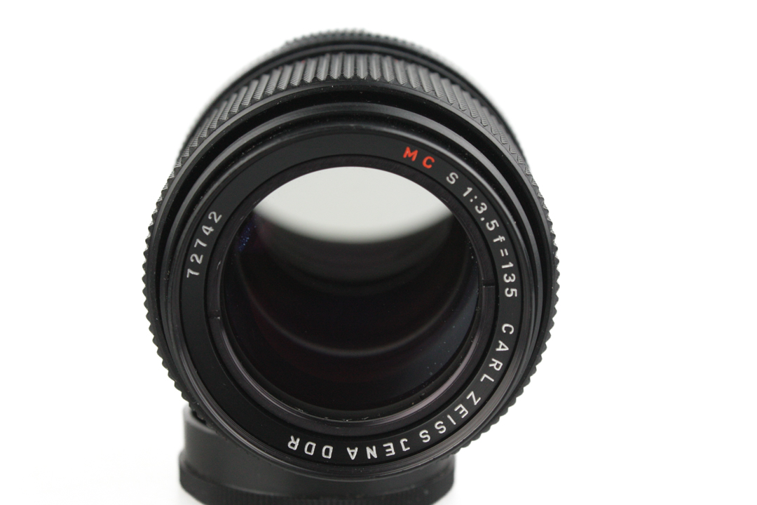 Carl Zeiss Jena DDR 135mm f3.5 Telephoto Lens - Manual Focus M42 (42mm) Mount - Image 3
