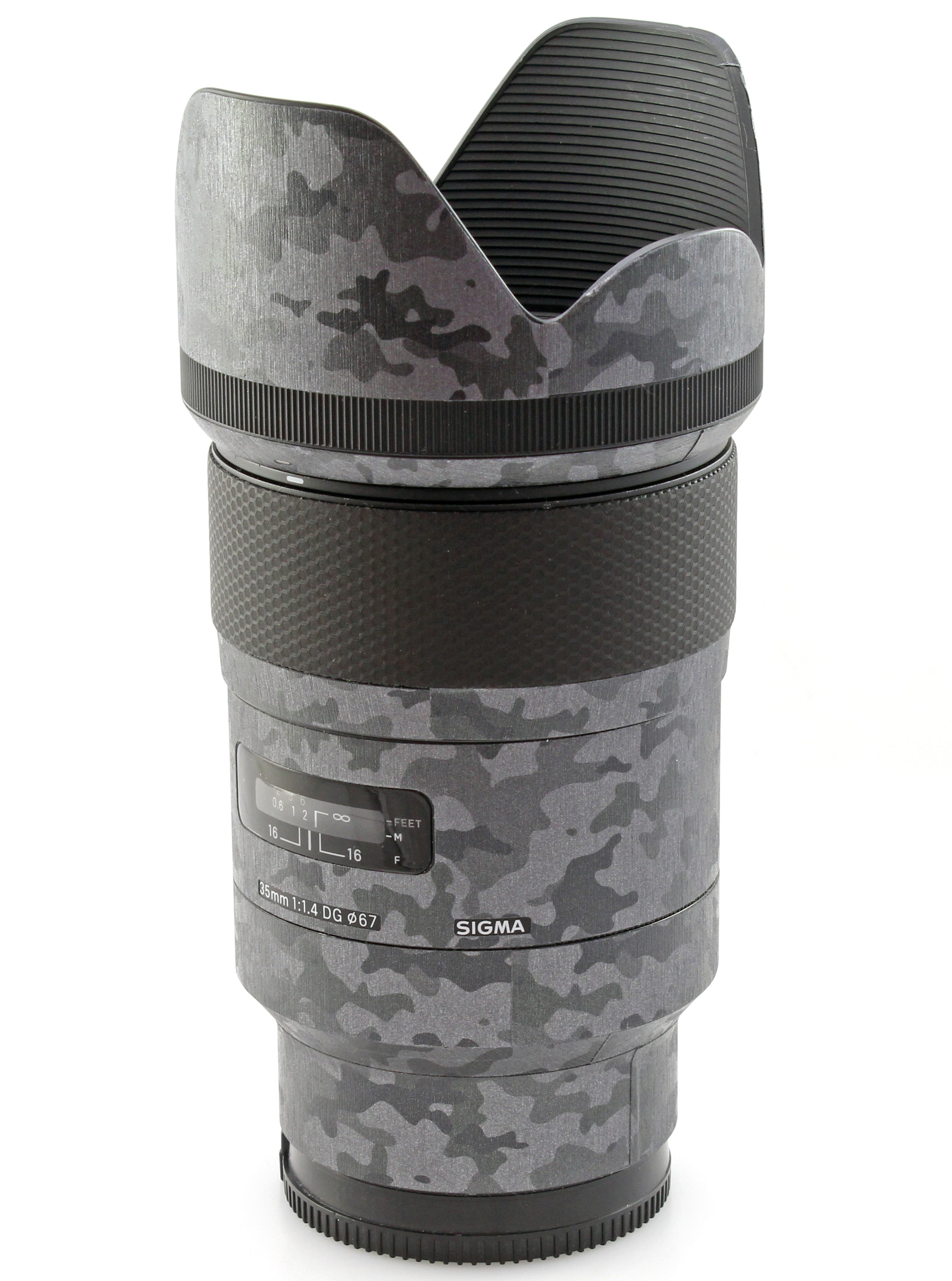 Sigma AF 35mm f/1.4 DG ART Prime Lens Camo finish 012 - Sony E Mount - Image 6