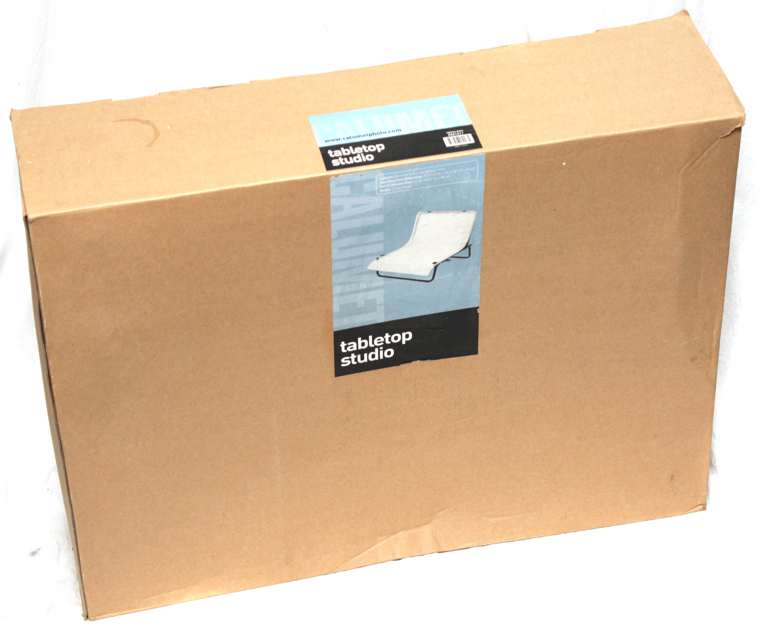 Calumet RM1017 Tabletop Studio - Product photography Infinity curve background - Image 2