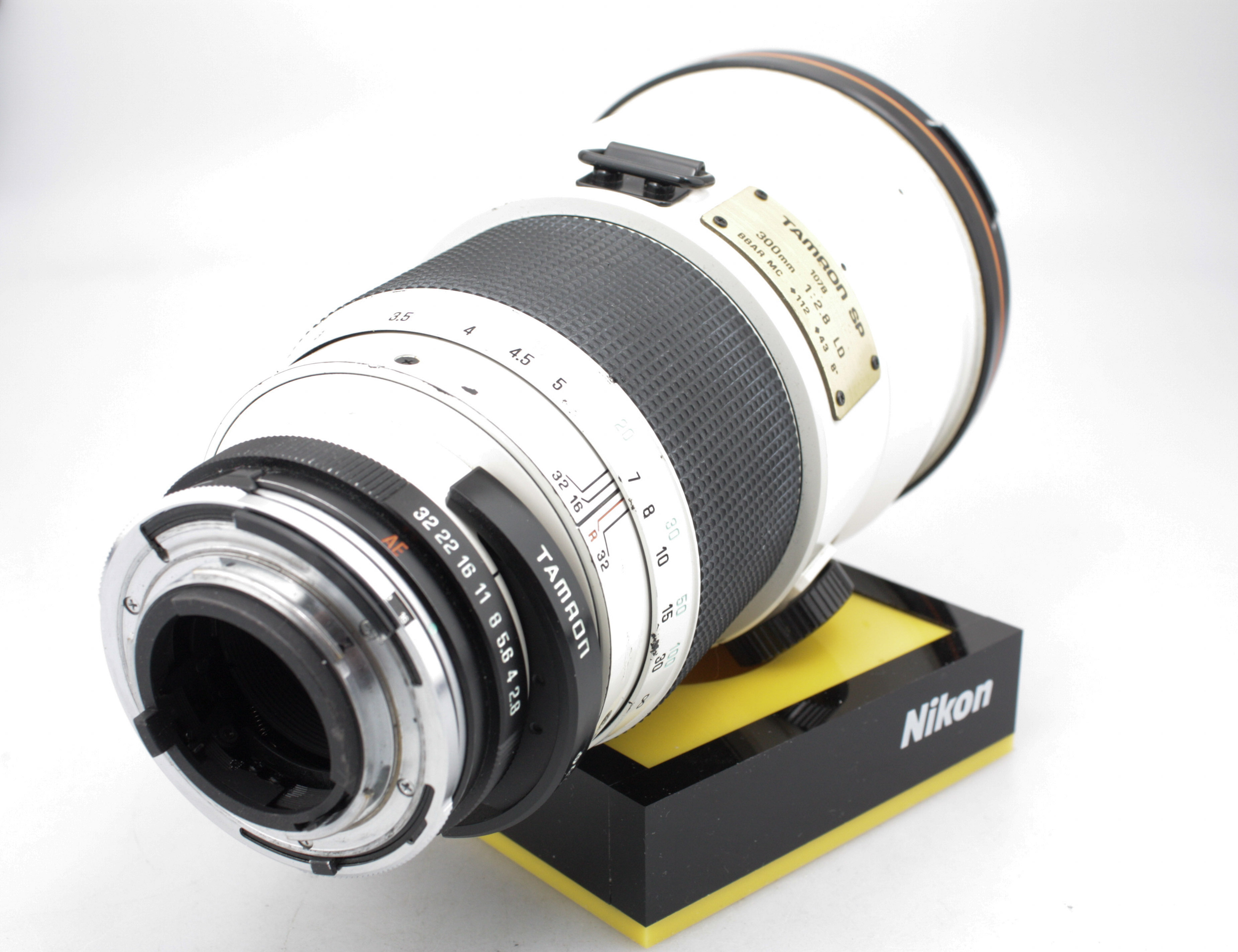 Tamron SP 300mm f2.8 LD Adaptall Lens with Nikon Ai mount with Case - Image 10