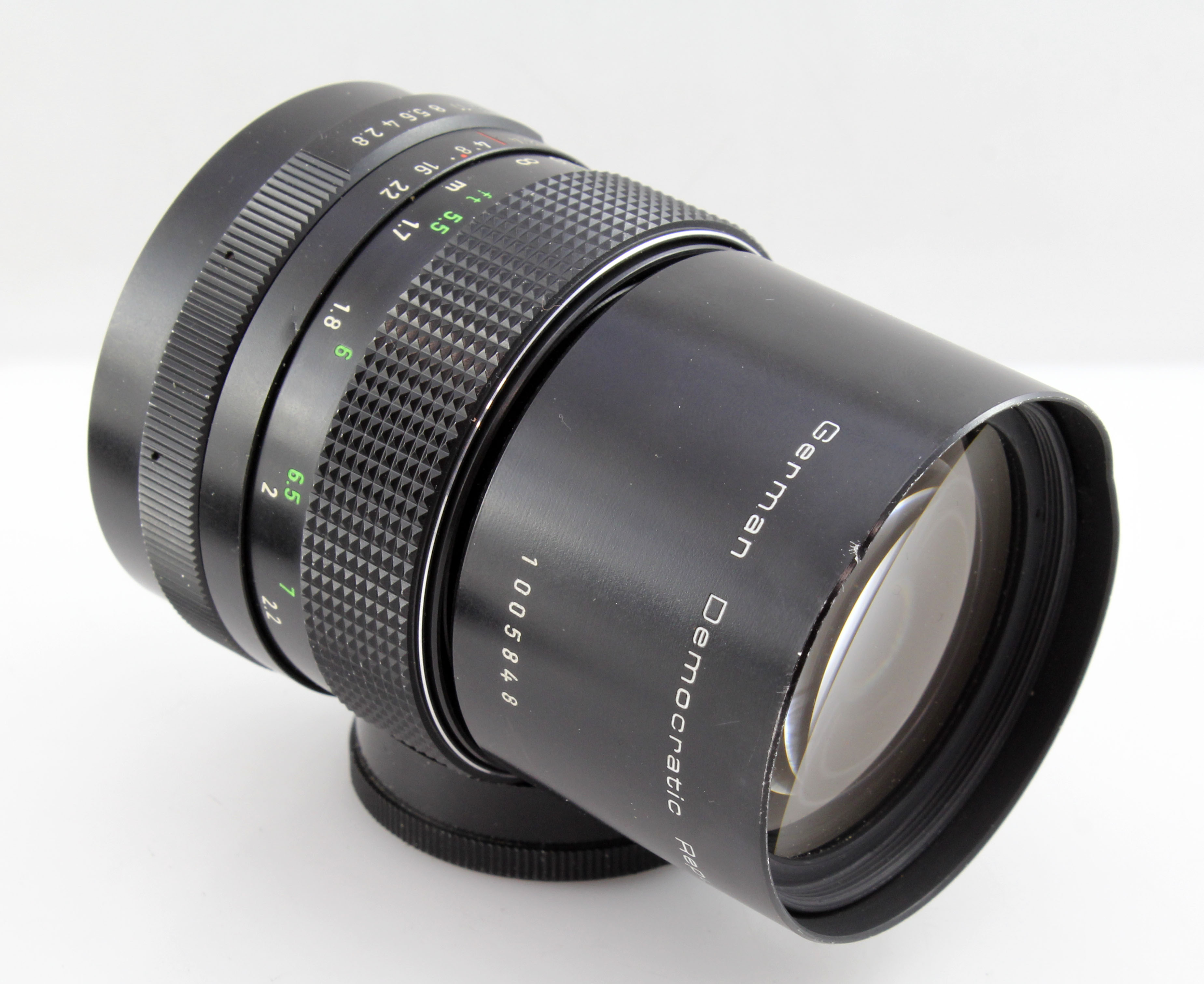 Pentacon auto 135mm f2.8 MC Lens - M42 Screw Mount Fit - Image 2