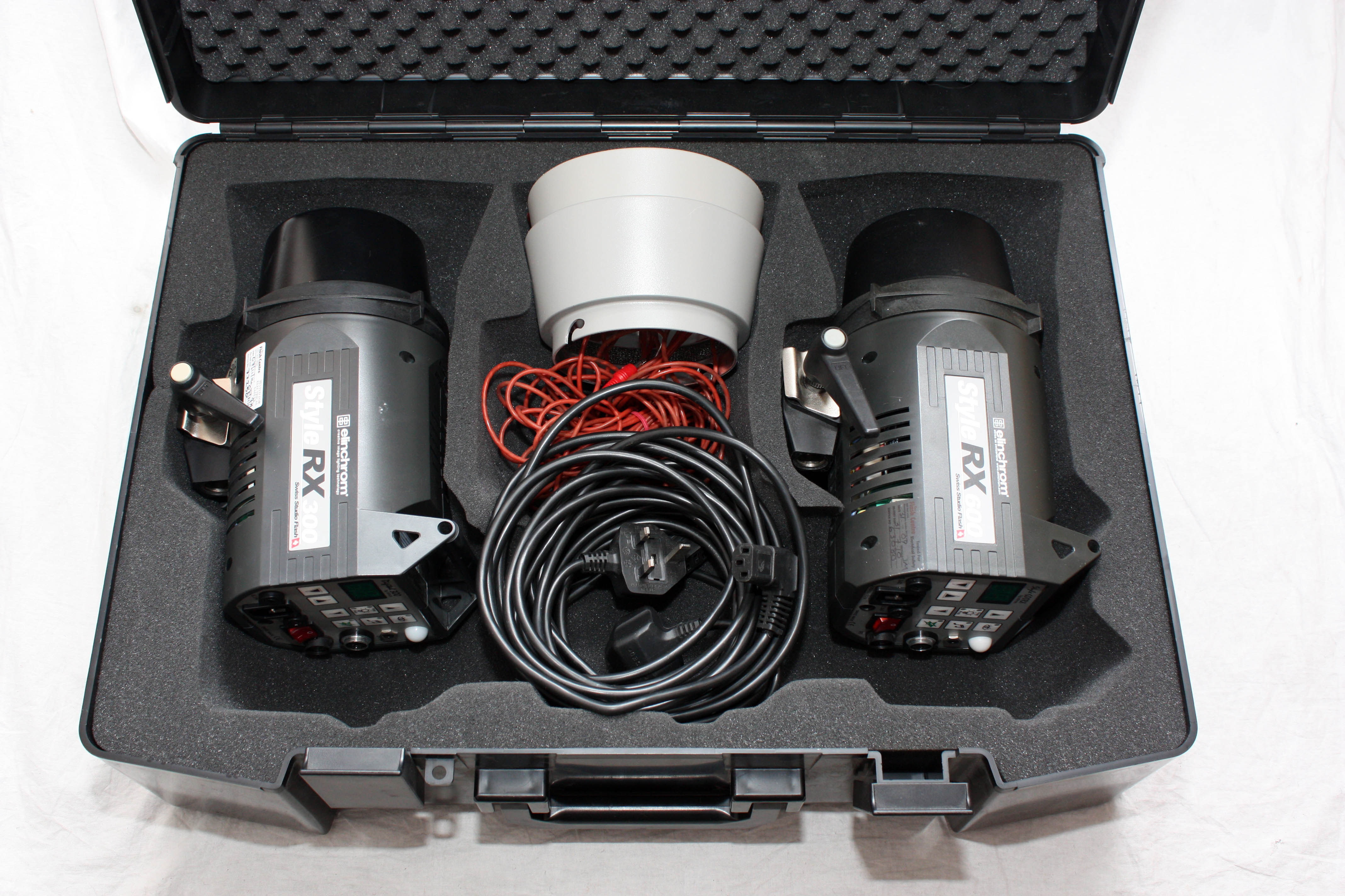 Elinchrom Style RX 300 & Style RX 600 Studio Flash 2-Head Set in Hard Case - Image 2