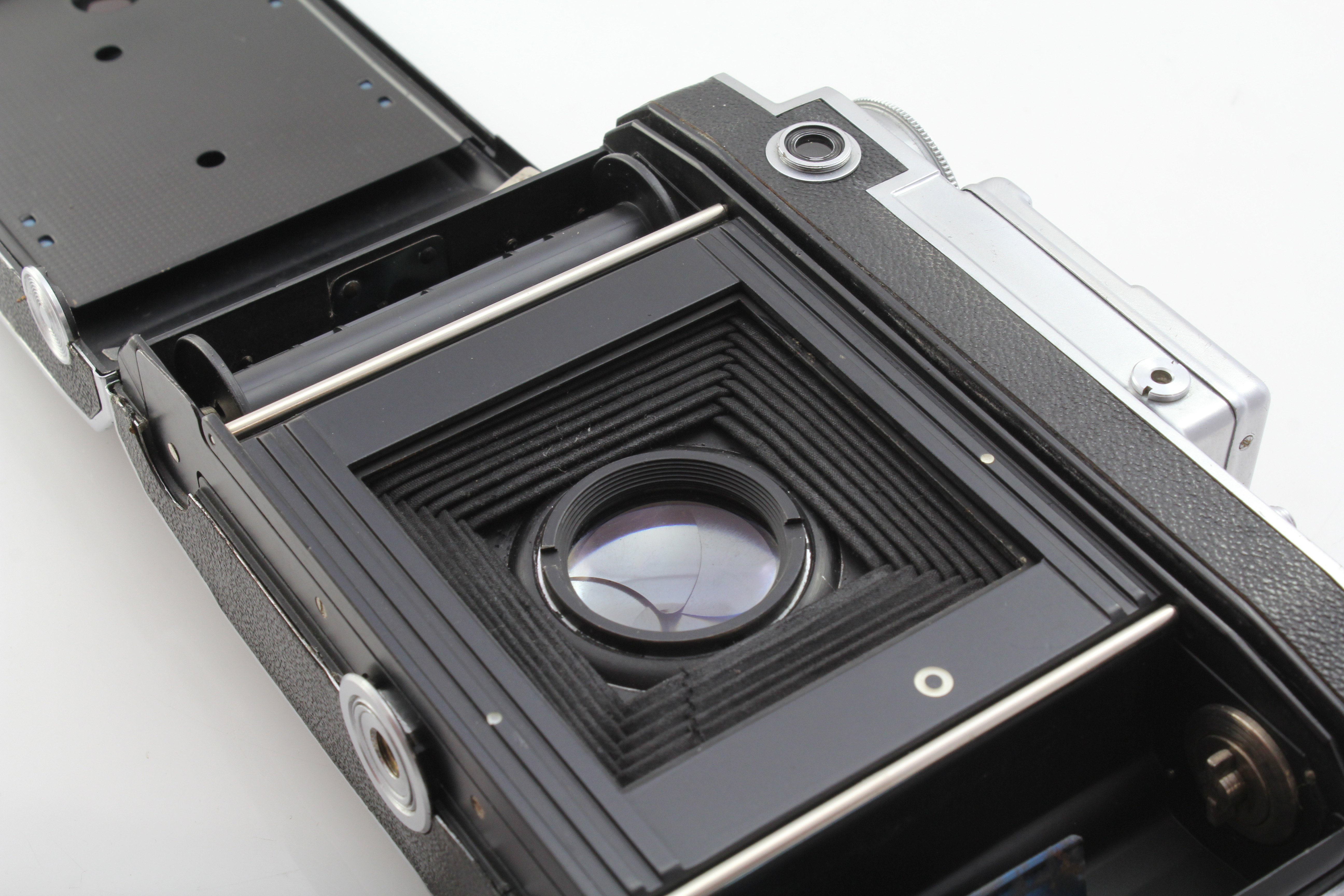 Zeiss Ikon Super Ikonta 533/16 120 6×6 Camera. Zeiss 80mm F2.8 T