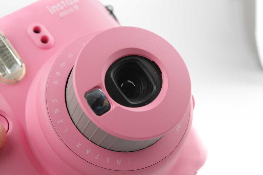 Fujifilm Instax Mini 9 Instant Camera in Flamingo Pink - Boxed - Image 2