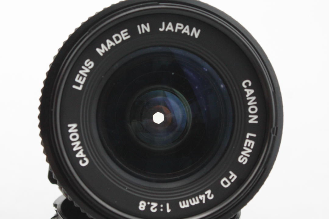 Canon 24mm f/2.8 Wide Angle Lens - FD Mount - Image 4