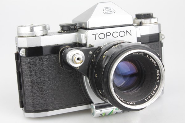 The first Topcon: 'R' 35mm SLR Camera Tokyo Kogaku +Topcor 58mm f/1.8