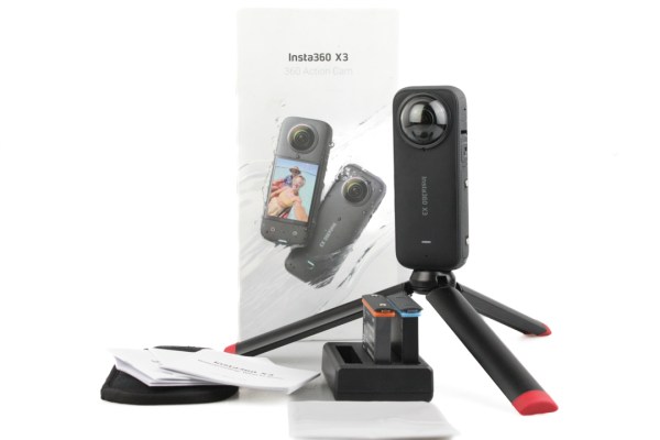 Insta360 x3 360 degree Action Camera - Boxed