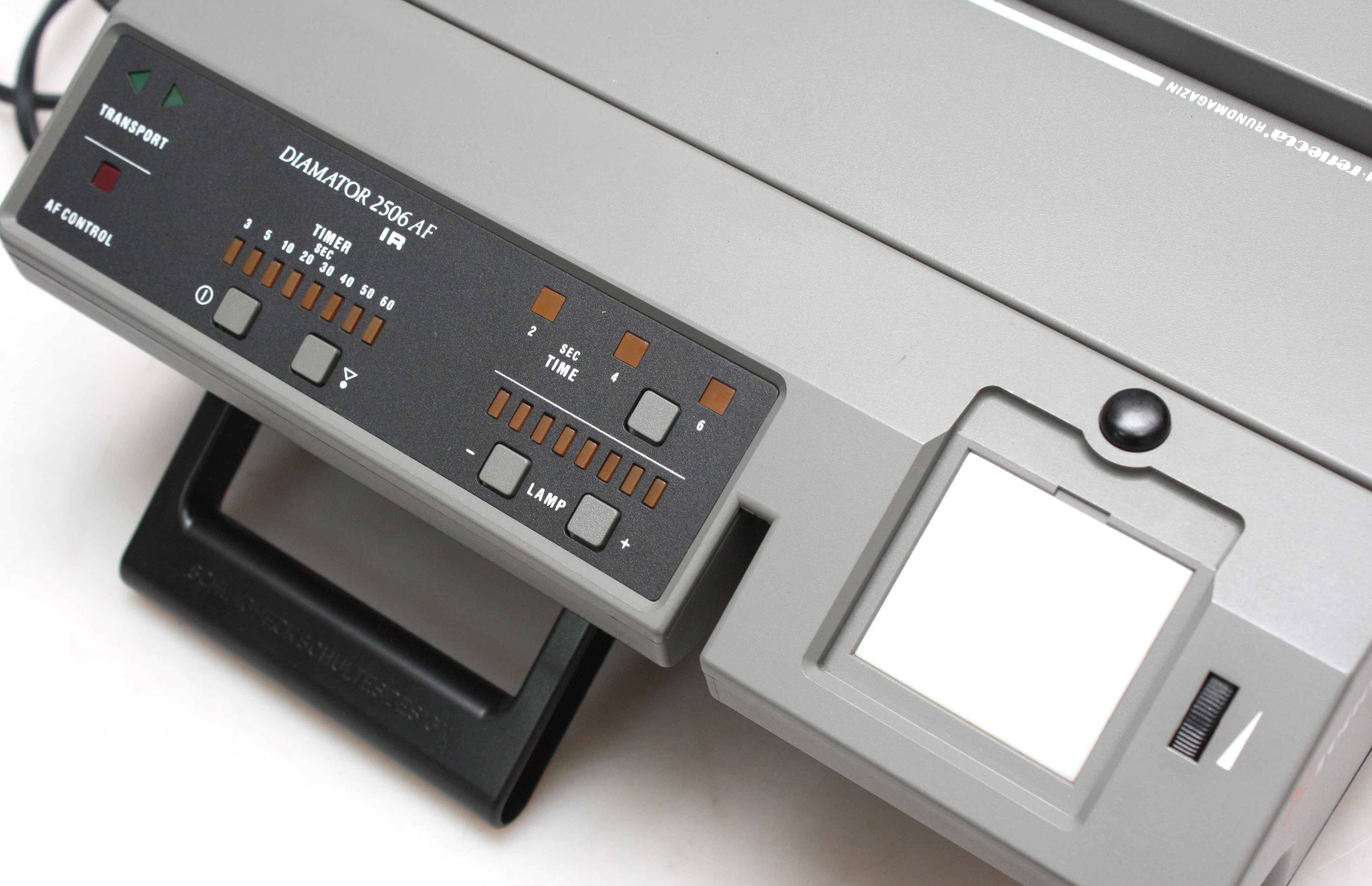 Reflecta Diamator 2506 AF-IR 35mm Slide Projector w/ 70-120mm F/3