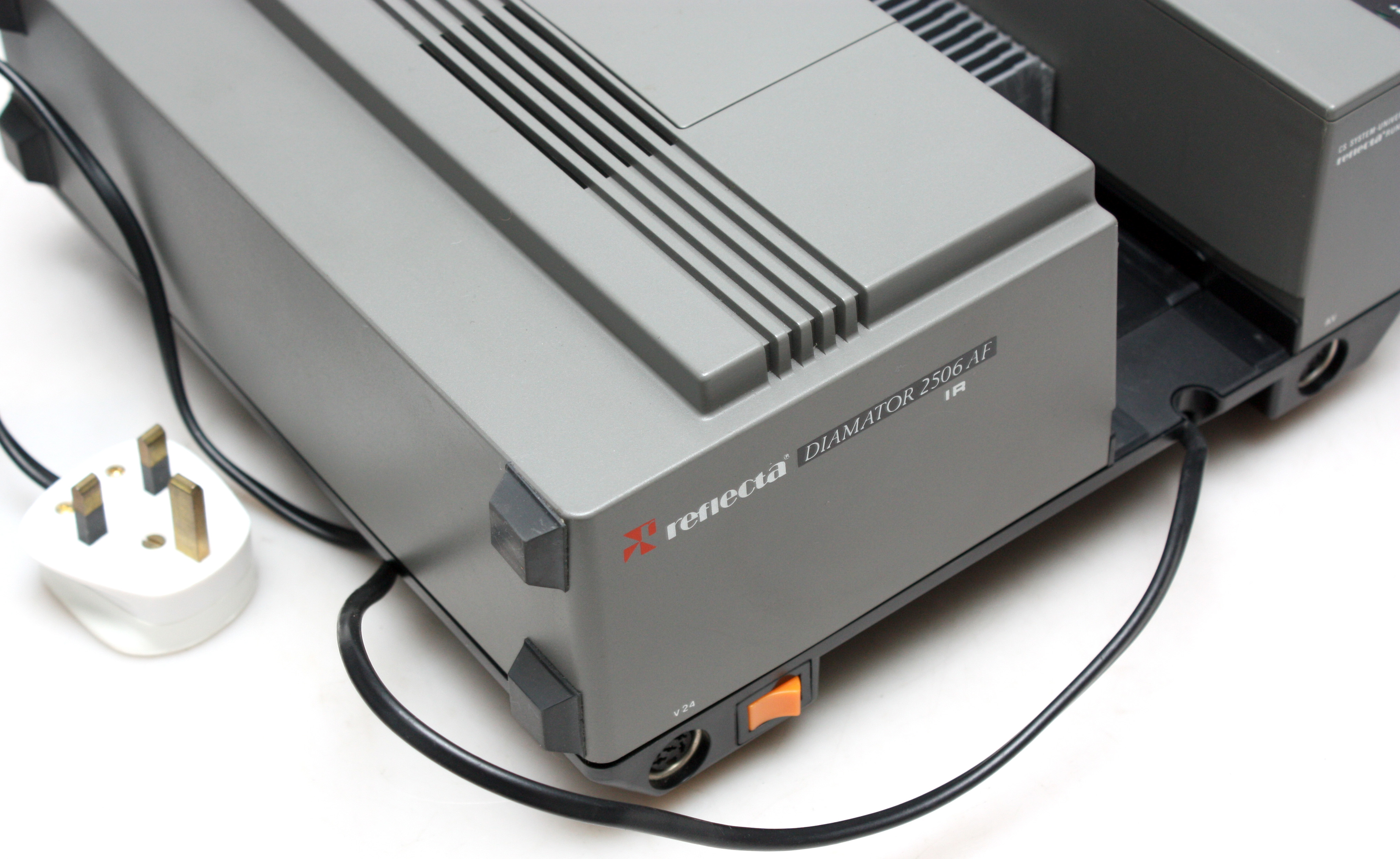 REFLECTA DIAMATOR A & AF Slide Projector Instructions – Scanned Manual Copy (1980s Model)