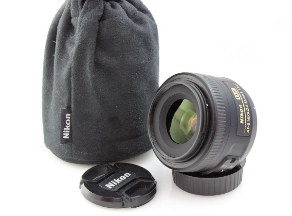 Nikon DX AF-S 35mm f1.8 G Wide Angle Prime Lens - Nikon F mount - Great Condition