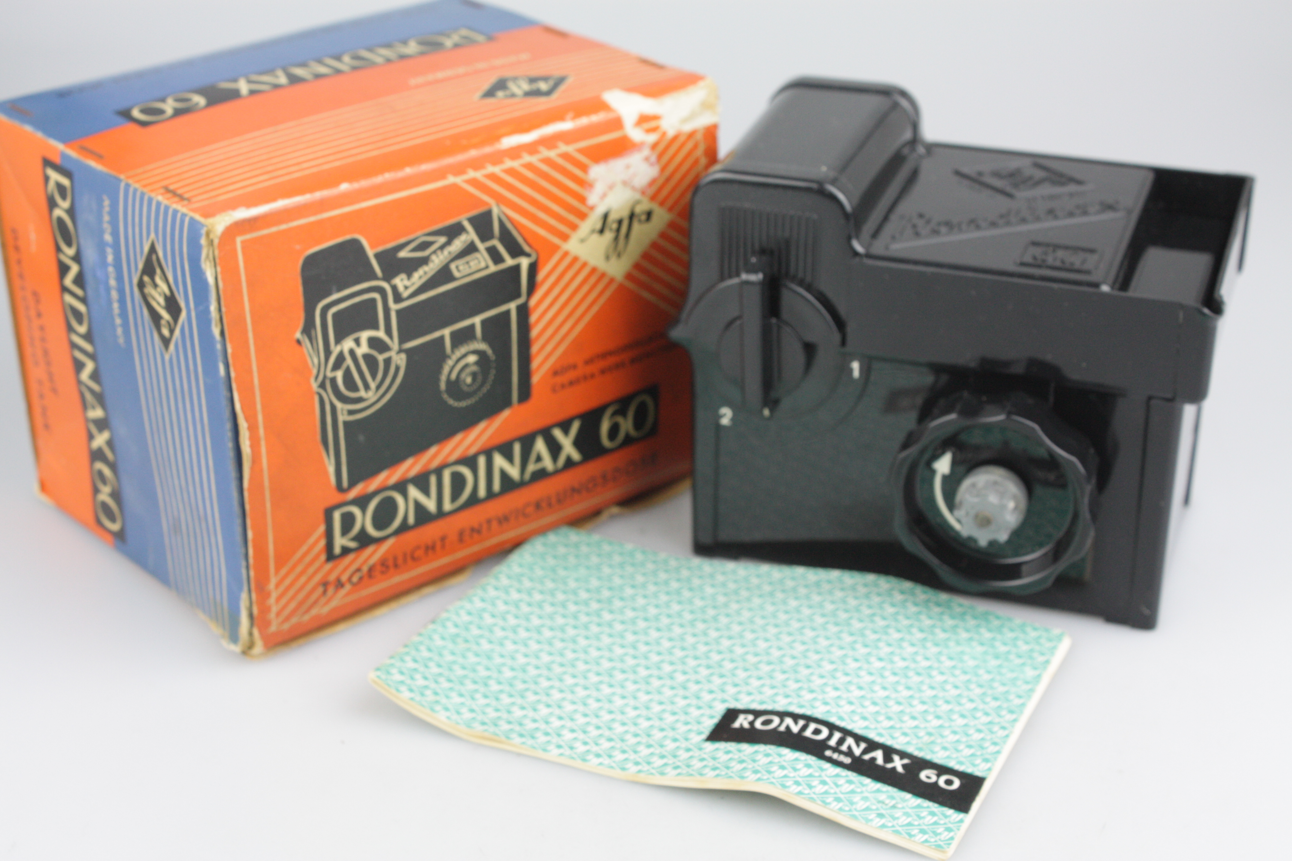 AGFA Rondinax 60 - 120 Medium Format Daylight Film Developing Tank. No darkroom required