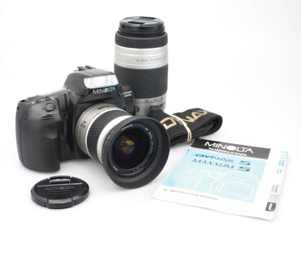 Minolta Dynax 300si 35mm SLR Camera, with AF 28-80mm & 75-300mm Zoom Twin Lens Outfit